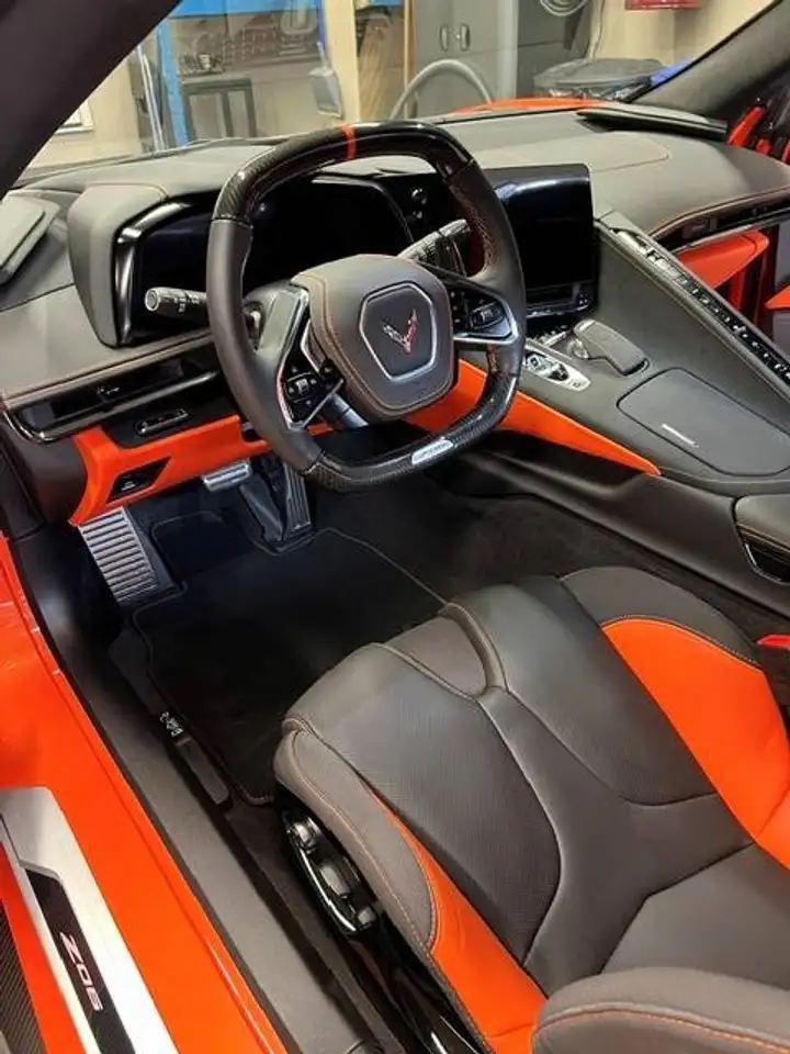 Chevrolet Corvette снимка Chevrolet Corvette