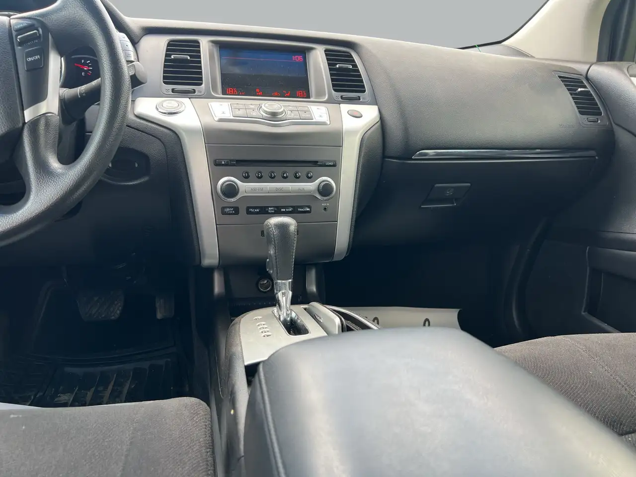 Nissan Murano снимка Nissan Murano