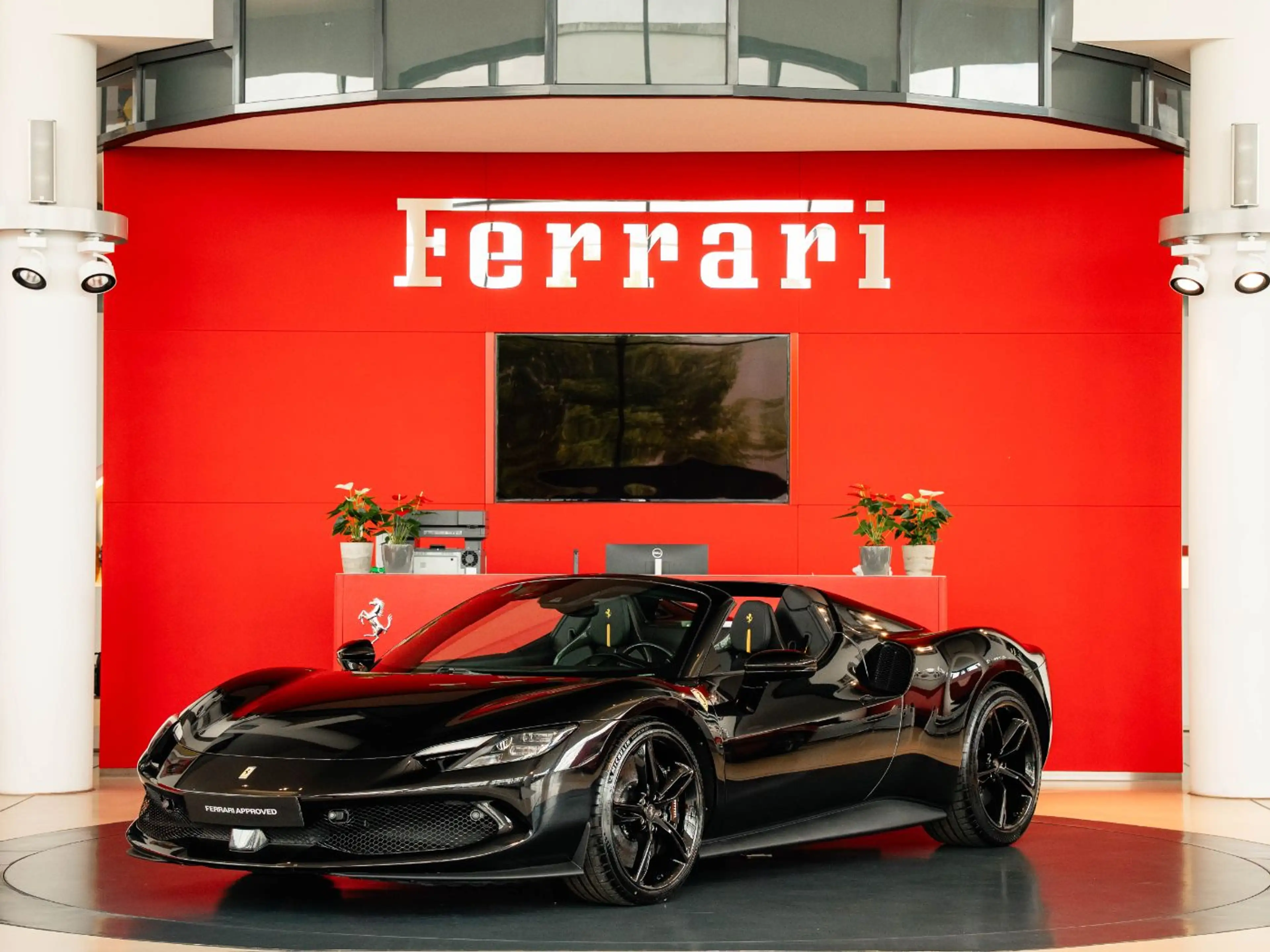 Ferrari 296 GTS Lift*JBL*LED-Lenkrad*Racing-Sitze — photo 2