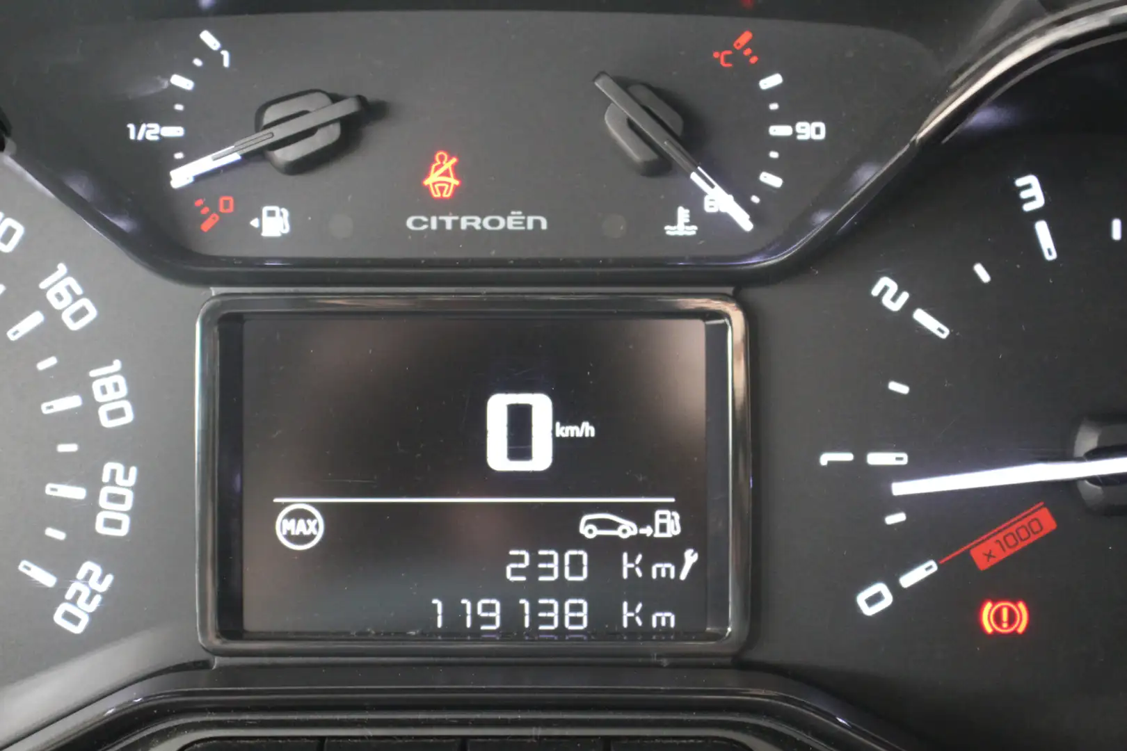 Citroen C3 1.2 PureTech Feel Edition | Navigatie | Airco | Cr Gris - 2