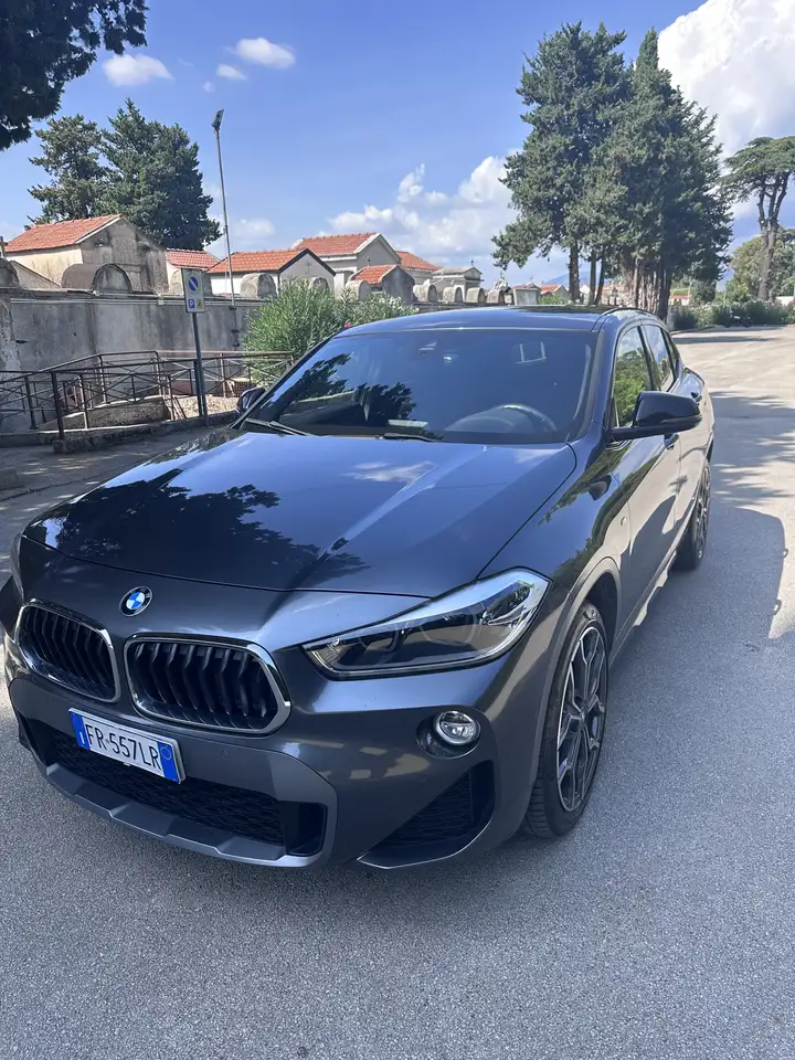 BMW X2