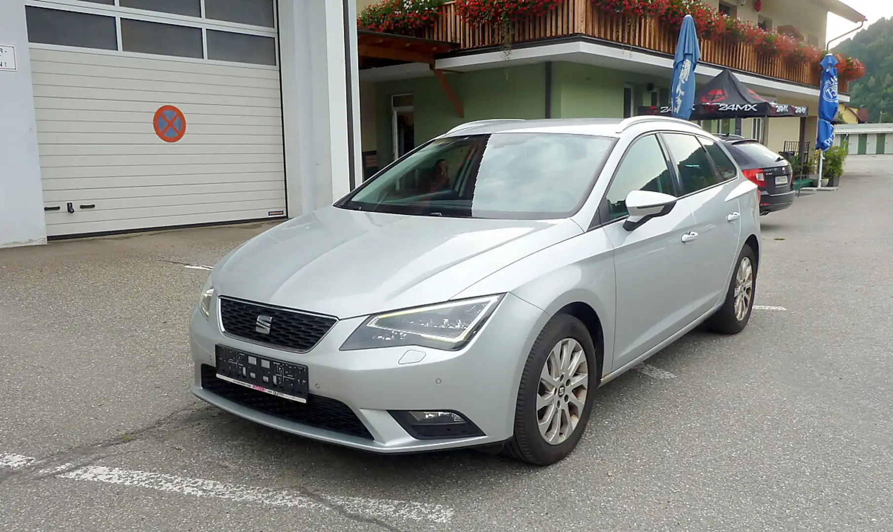 SEAT Leon Style Silber - 2