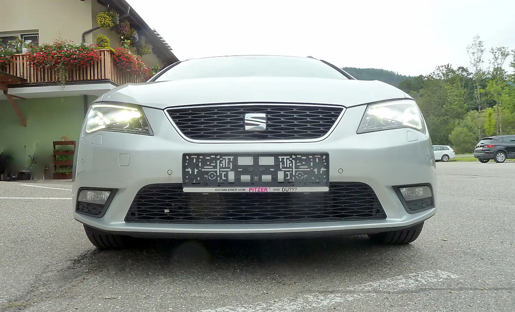 SEAT Leon Style Silber - 1