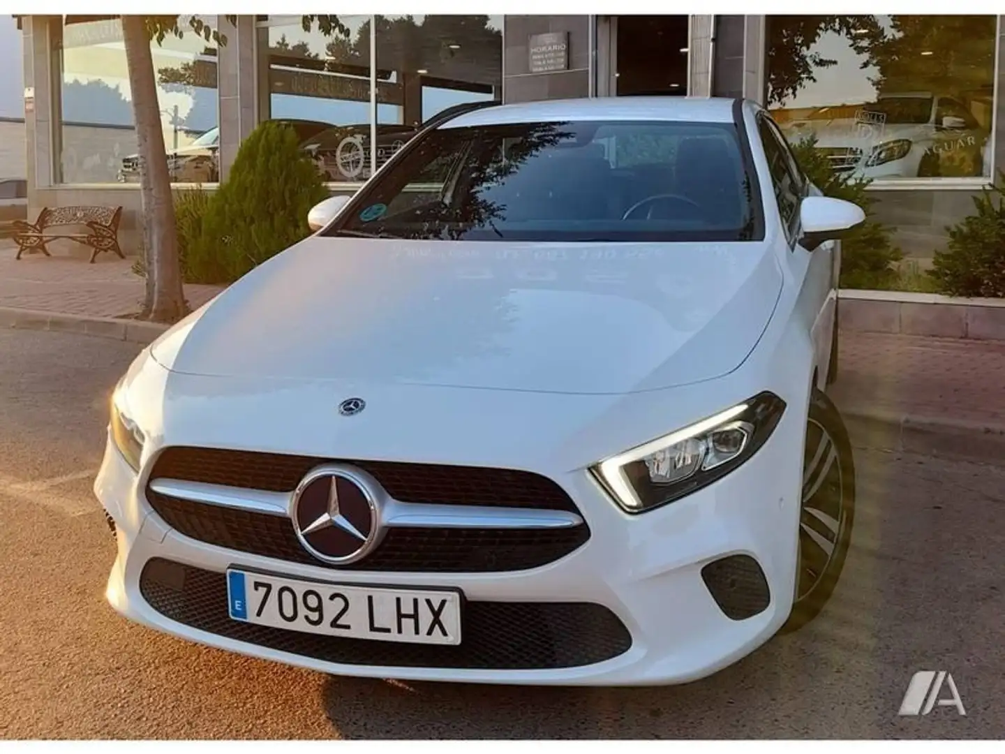 Mercedes-Benz A 180 //*d Navegación 3D transmisión automática Blanco - 1