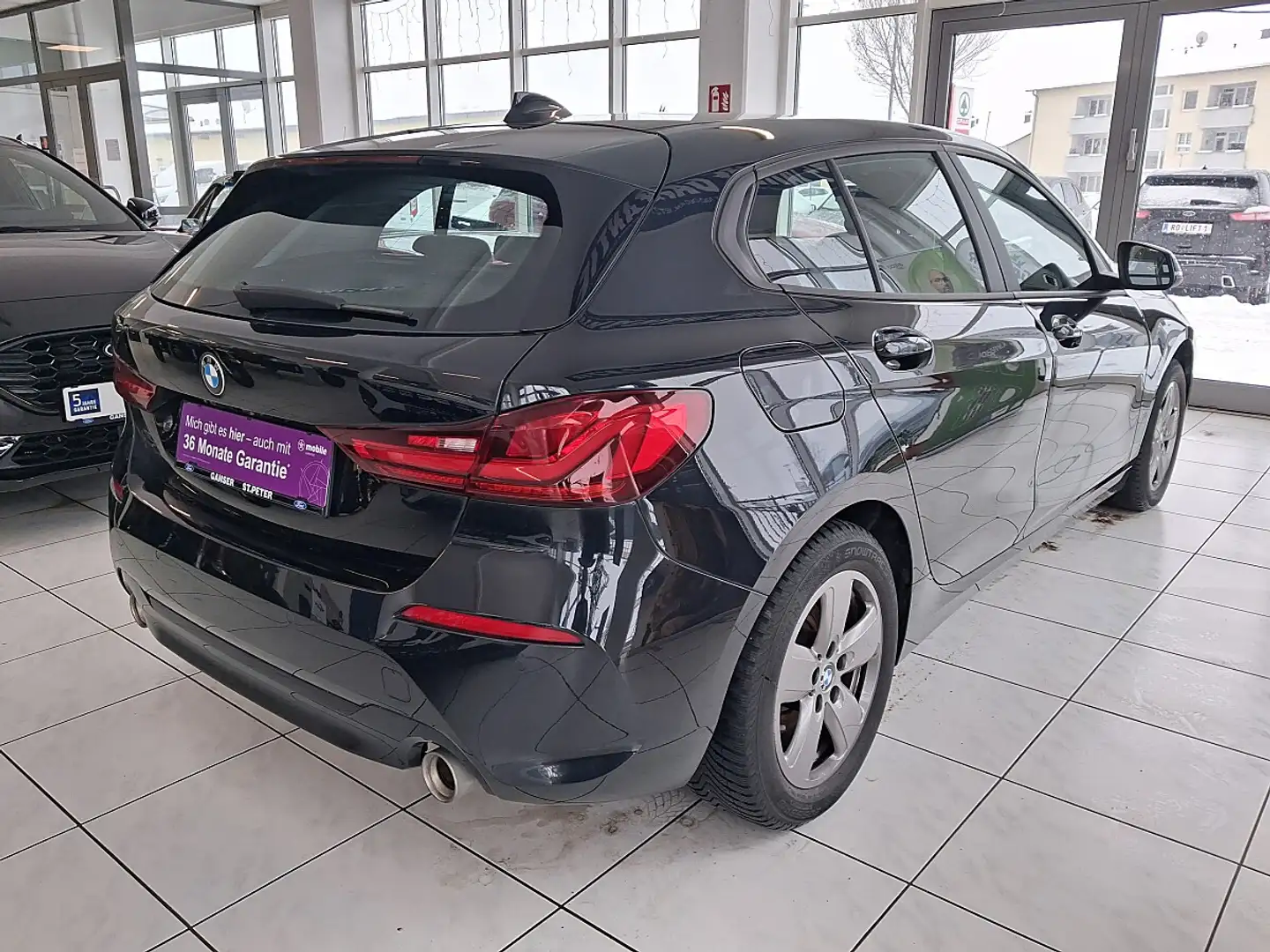 BMW 118 d Schwarz - 2