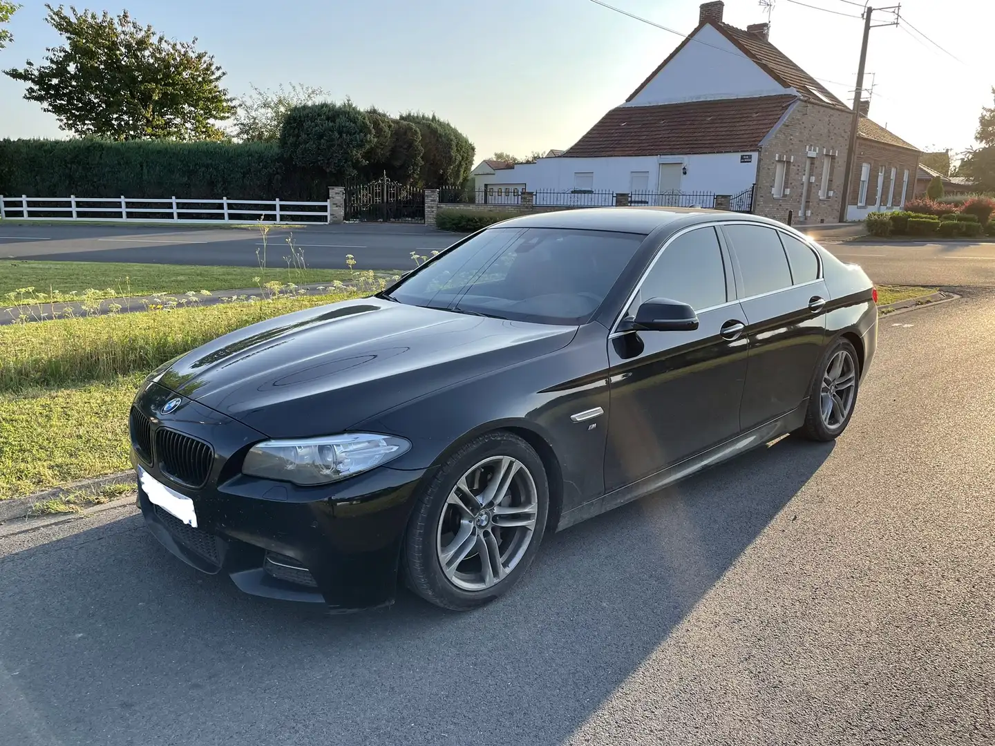 BMW 530 530d 258 ch M Sport A - 1