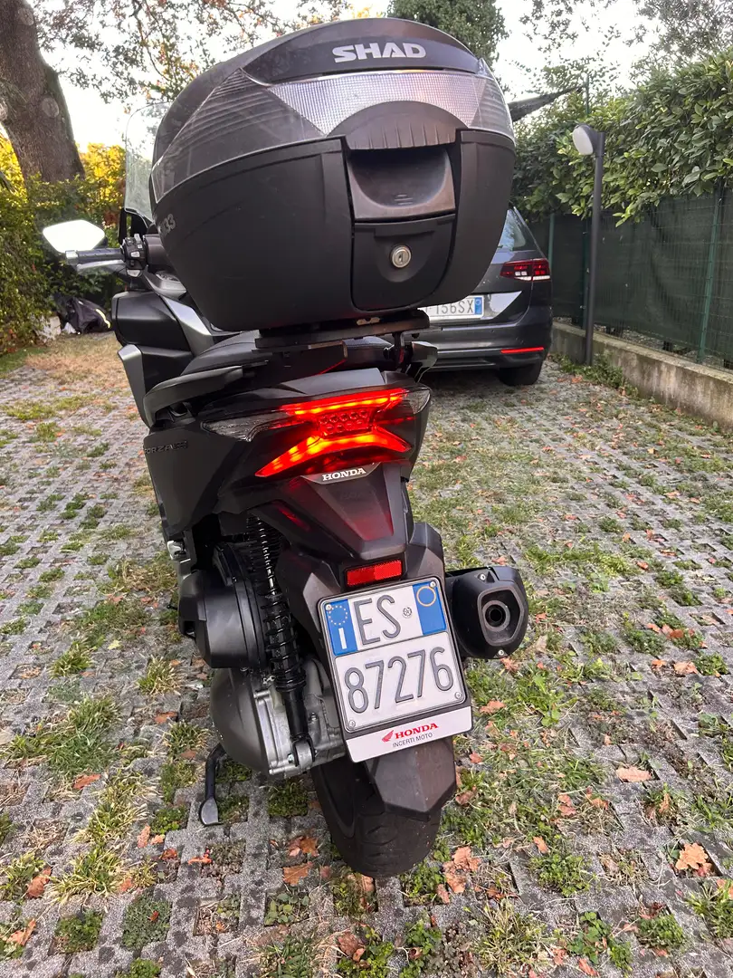 Honda Forza 300 Noir - 2
