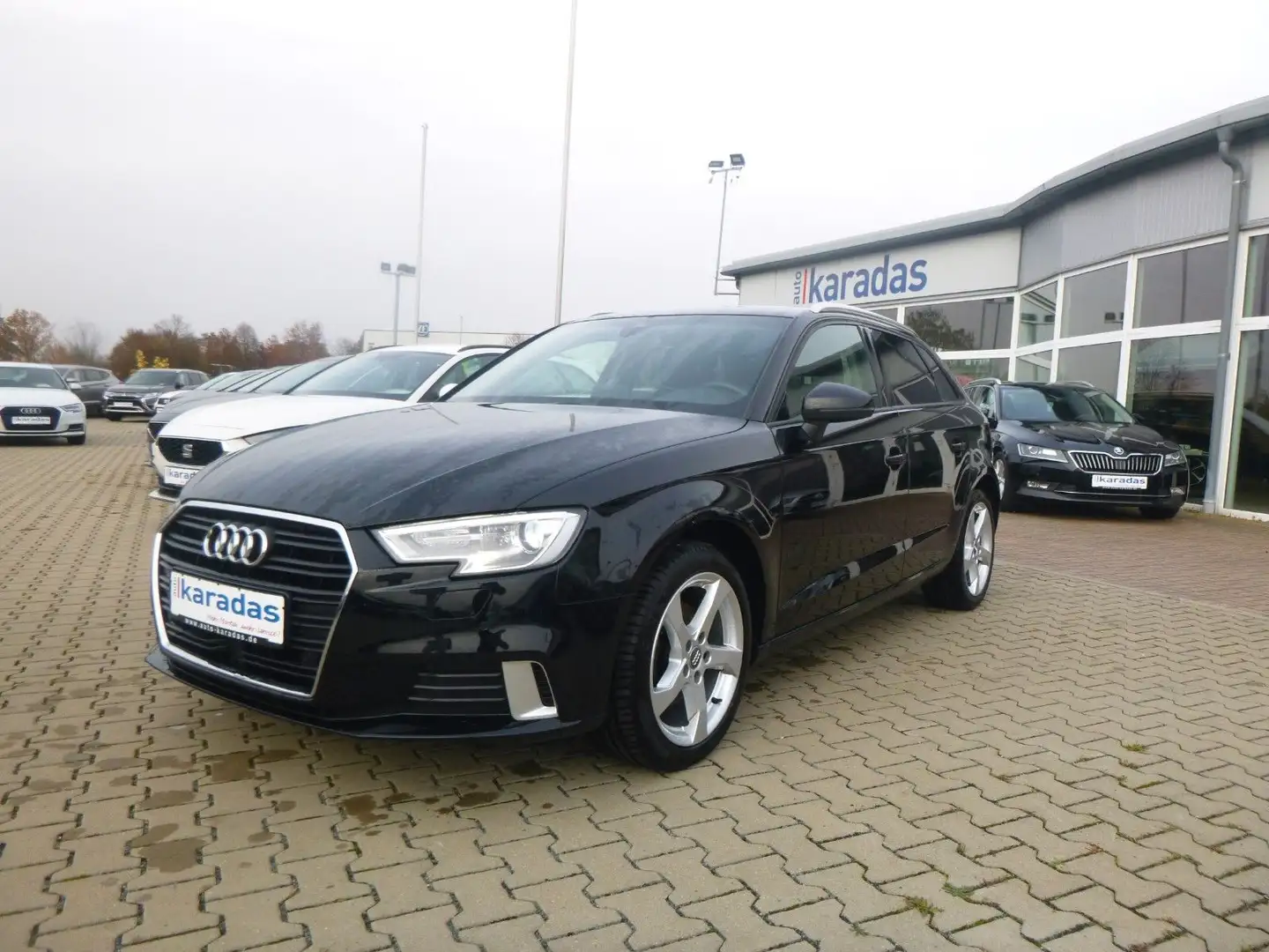 Audi A3 Sportback 35 TDI sportNAV/KAM/ACC/LED/SHZ Schwarz - 1