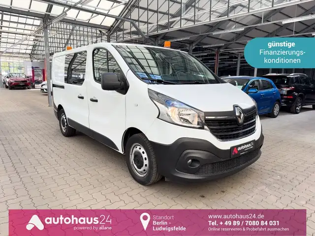 Renault Trafic main image