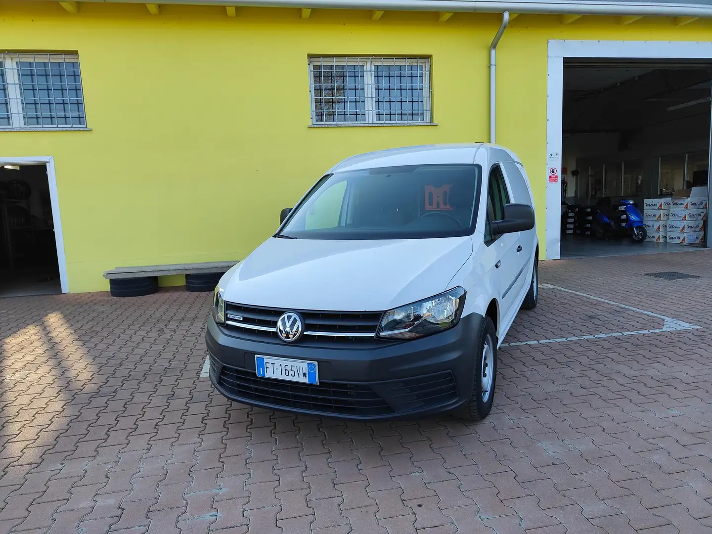 Volkswagen Caddy Van Maxi 1.4 TGI Metano/Benzina Prezzo+IVA Bianco - 1