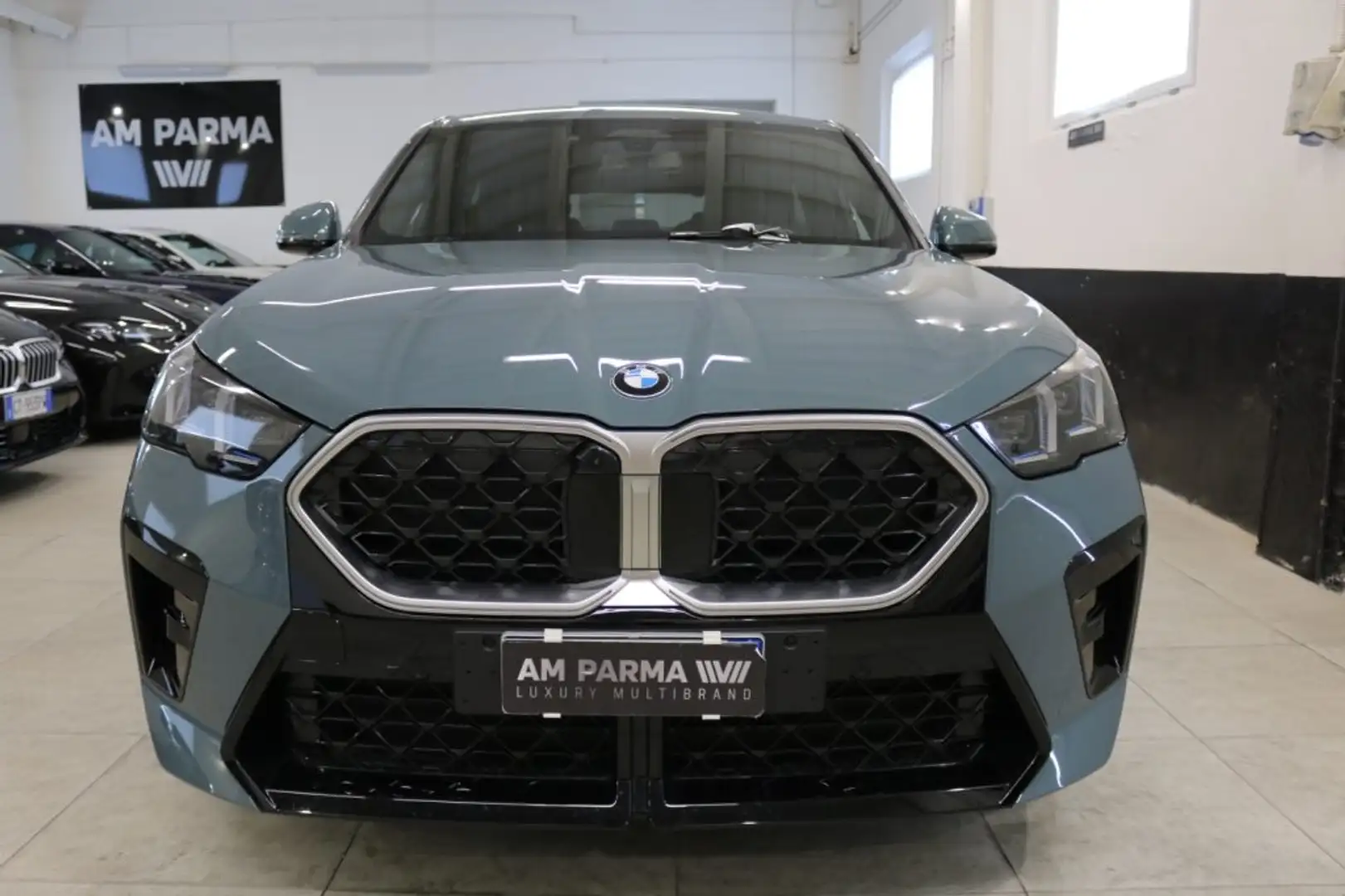 BMW X2 sDrive 20i Msport 48V MSPORT AUTO Grijs - 2