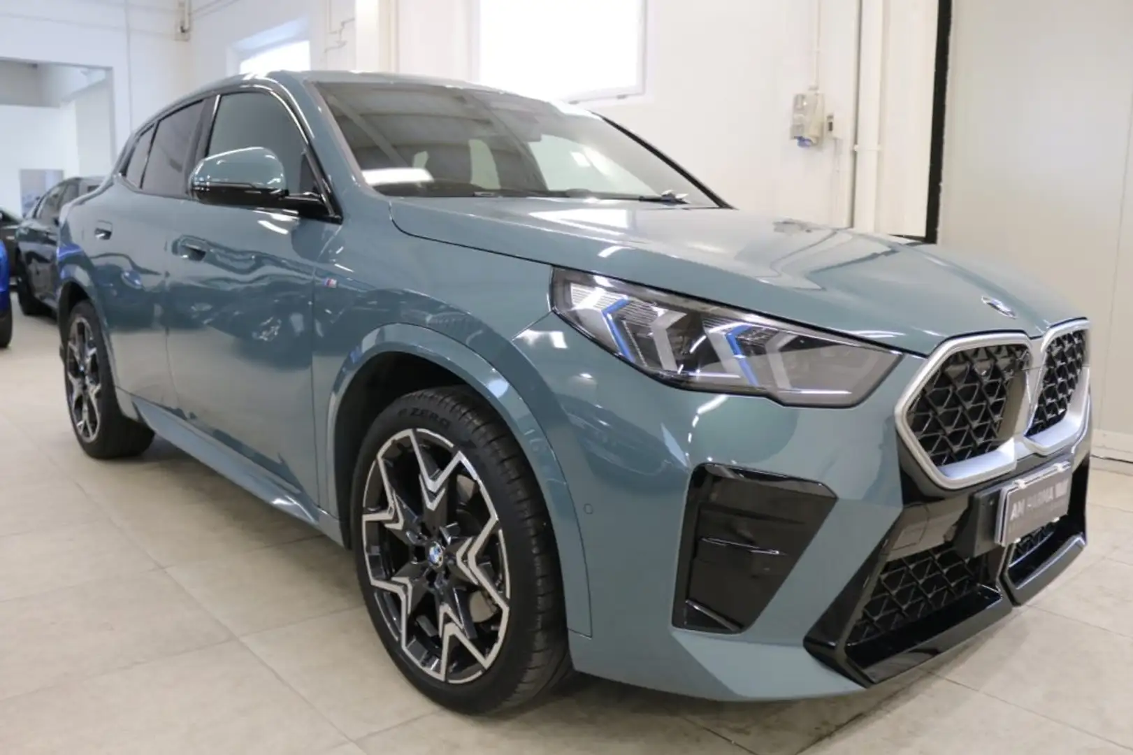 BMW X2 sDrive 20i Msport 48V MSPORT AUTO Grijs - 1