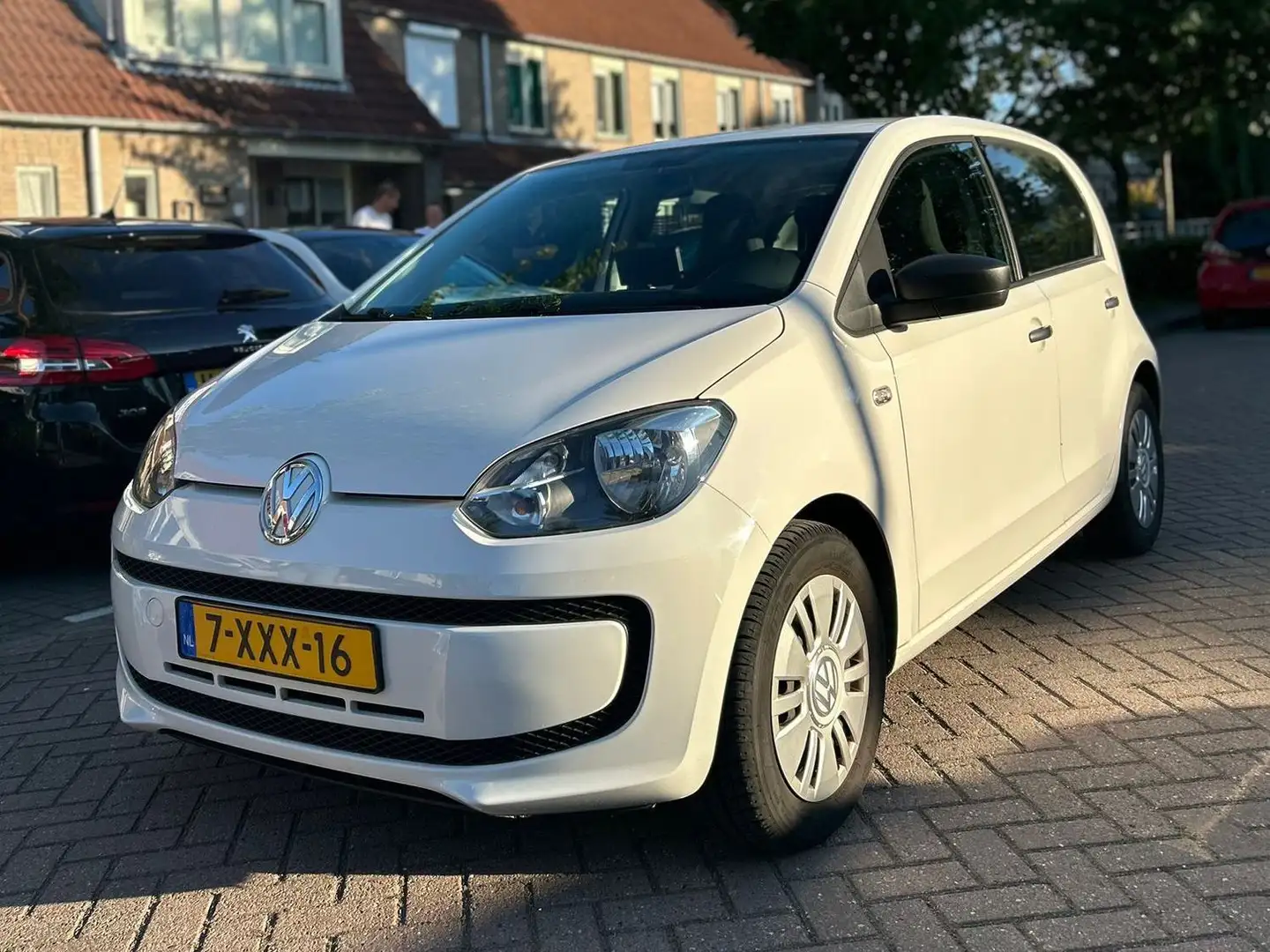 Volkswagen up! up! 1.0 take up! BlueM. Wit - 2