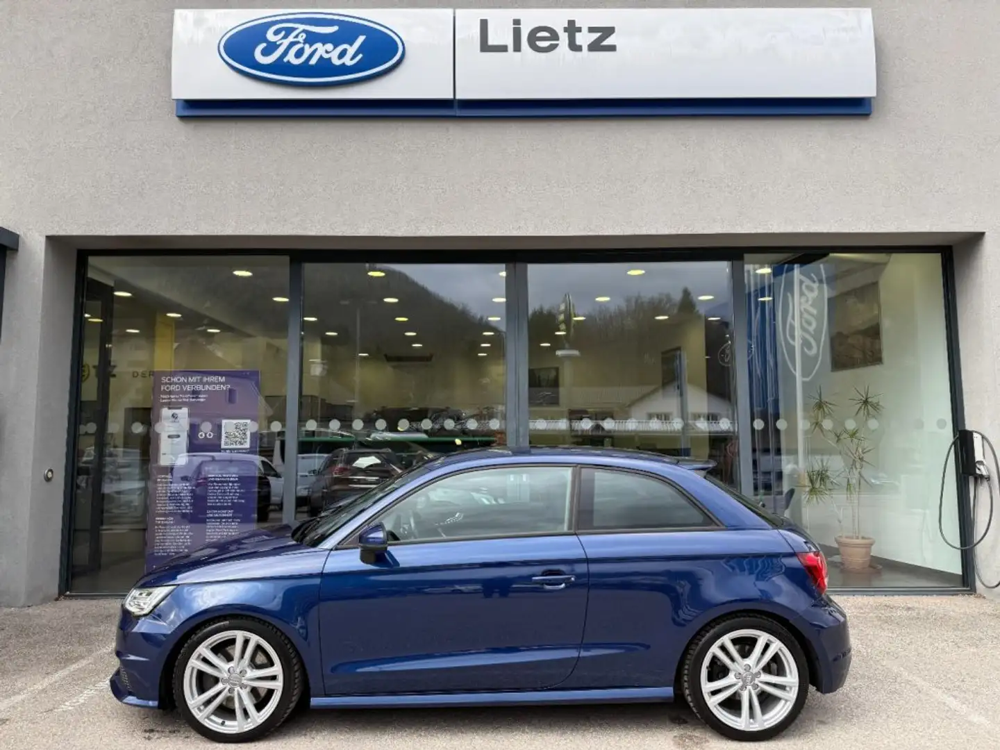 Audi S1 2,0TFSI quattro Blau - 1