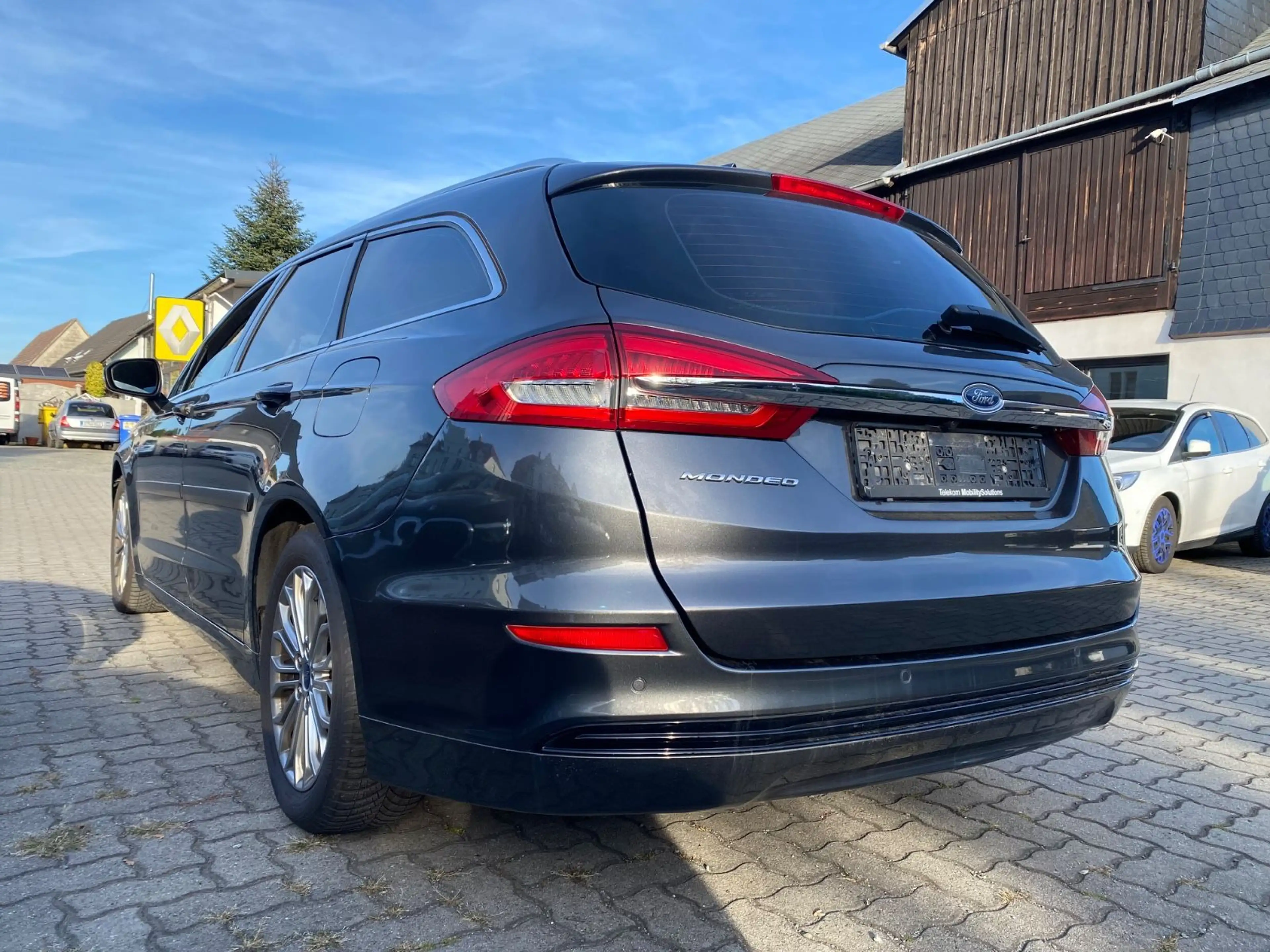 Ford Mondeo Turnier Titanium — photo 10