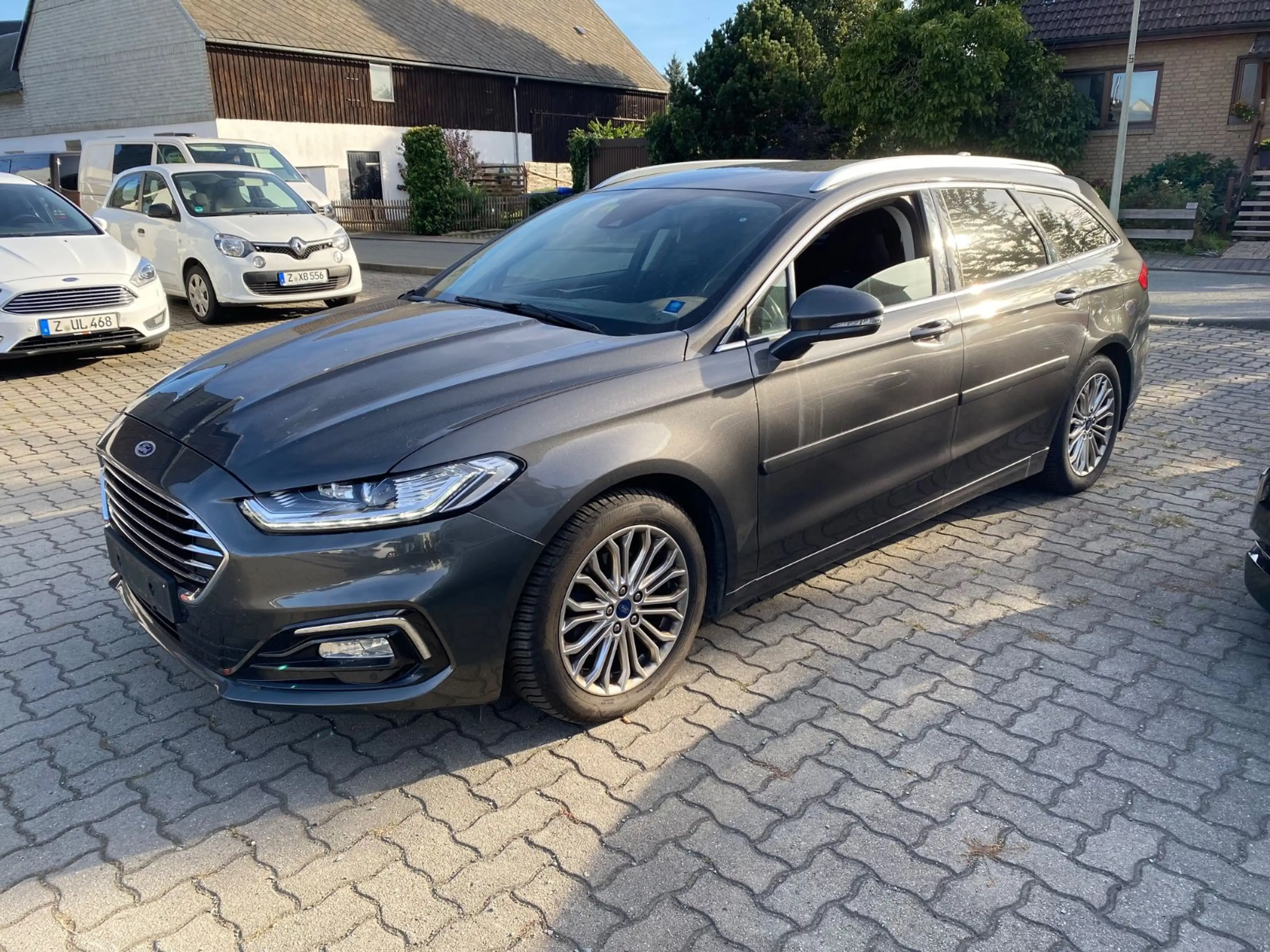 Ford Mondeo Turnier Titanium — photo 4
