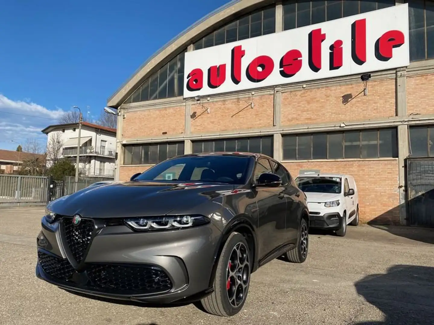 Alfa Romeo Tonale 1.6 diesel 130 CV TCT6 Veloce Grigio - 1