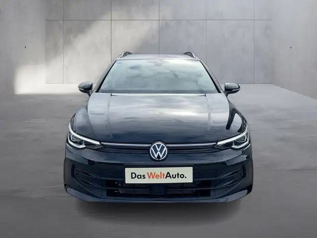 Volkswagen Golf view 8