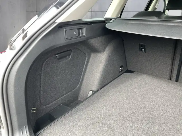 Volkswagen Golf view 15