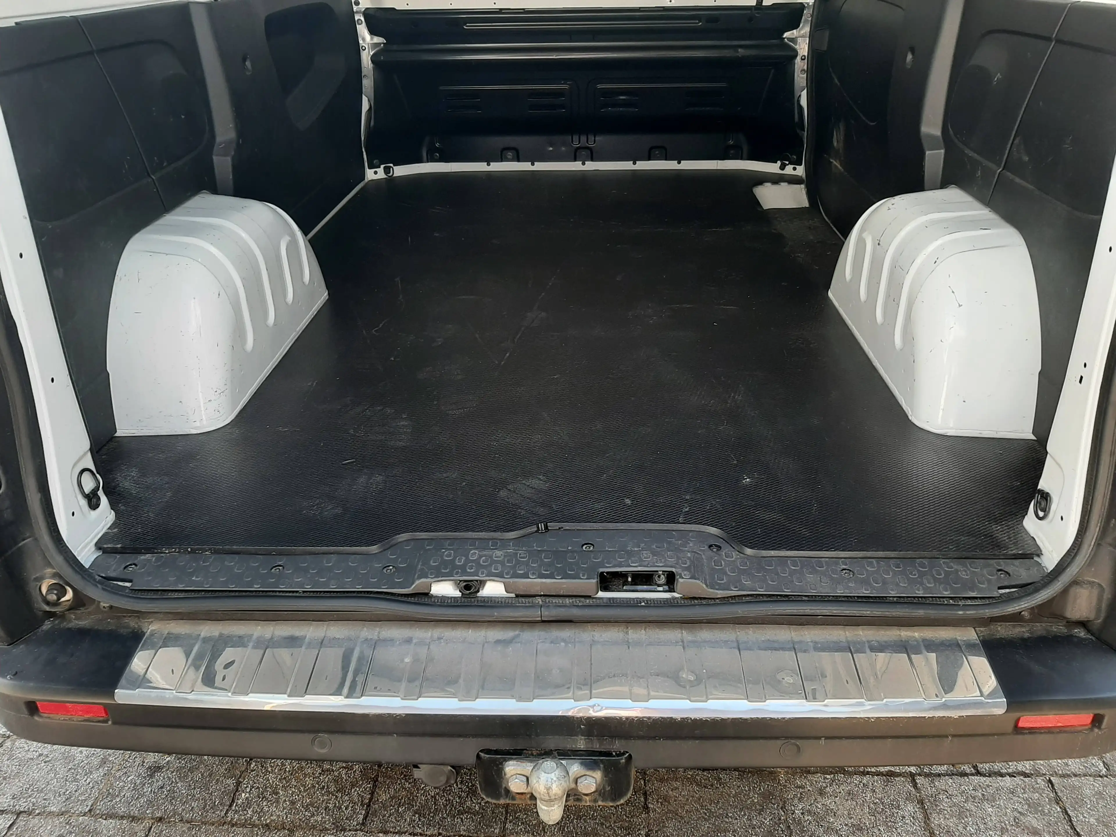 Renault Trafic L1H1 2,8t Komfort Klima Tempomat AHK Fenster LED PDC Netto 12185 — photo 12