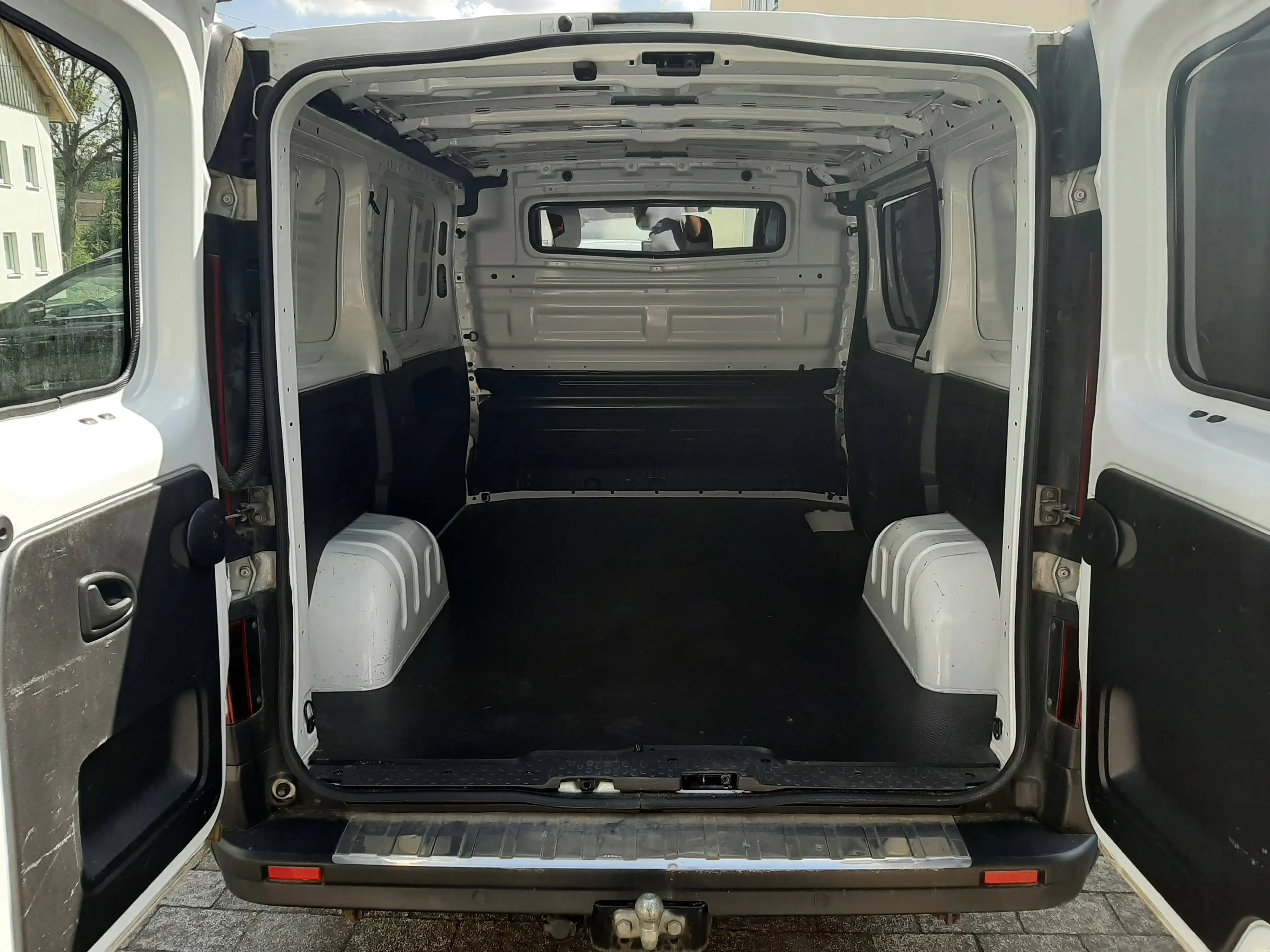 Renault Trafic L1H1 2,8t Komfort Klima Tempomat AHK Fenster LED PDC Netto 12185 — photo 11