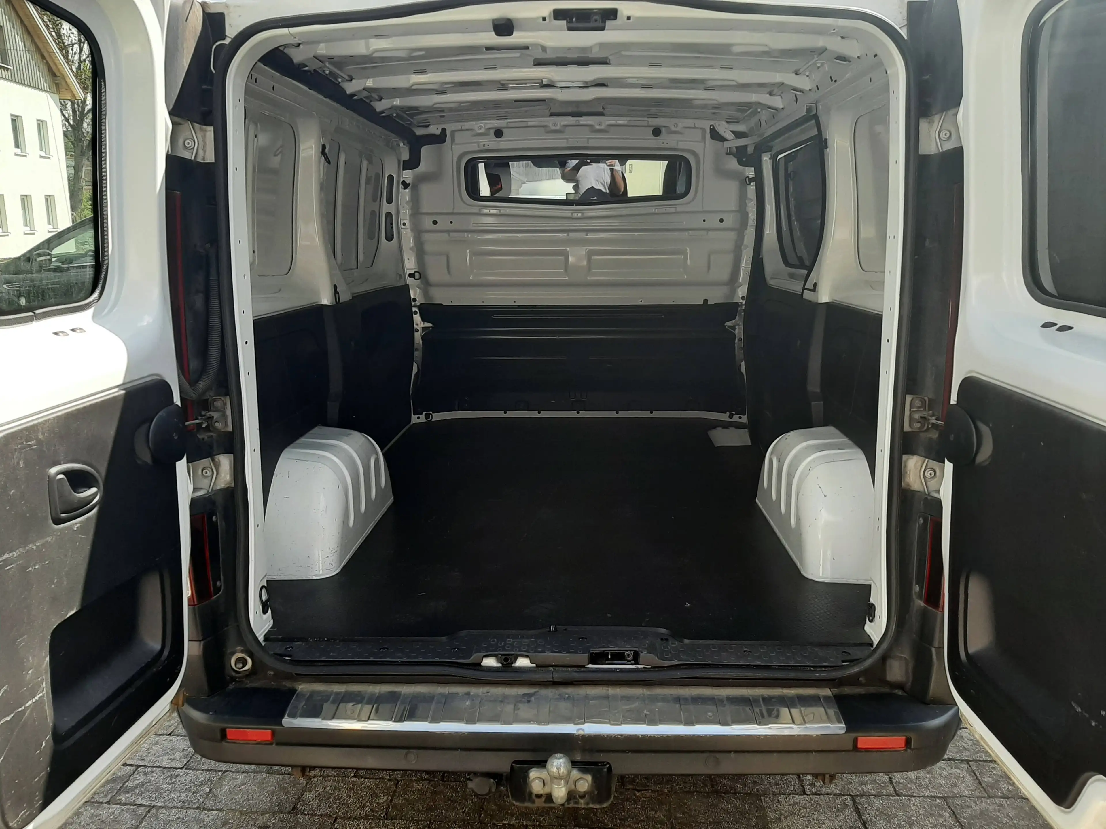 Renault Trafic L1H1 2,8t Komfort Klima Tempomat AHK Fenster LED PDC Netto 12185 — photo 9