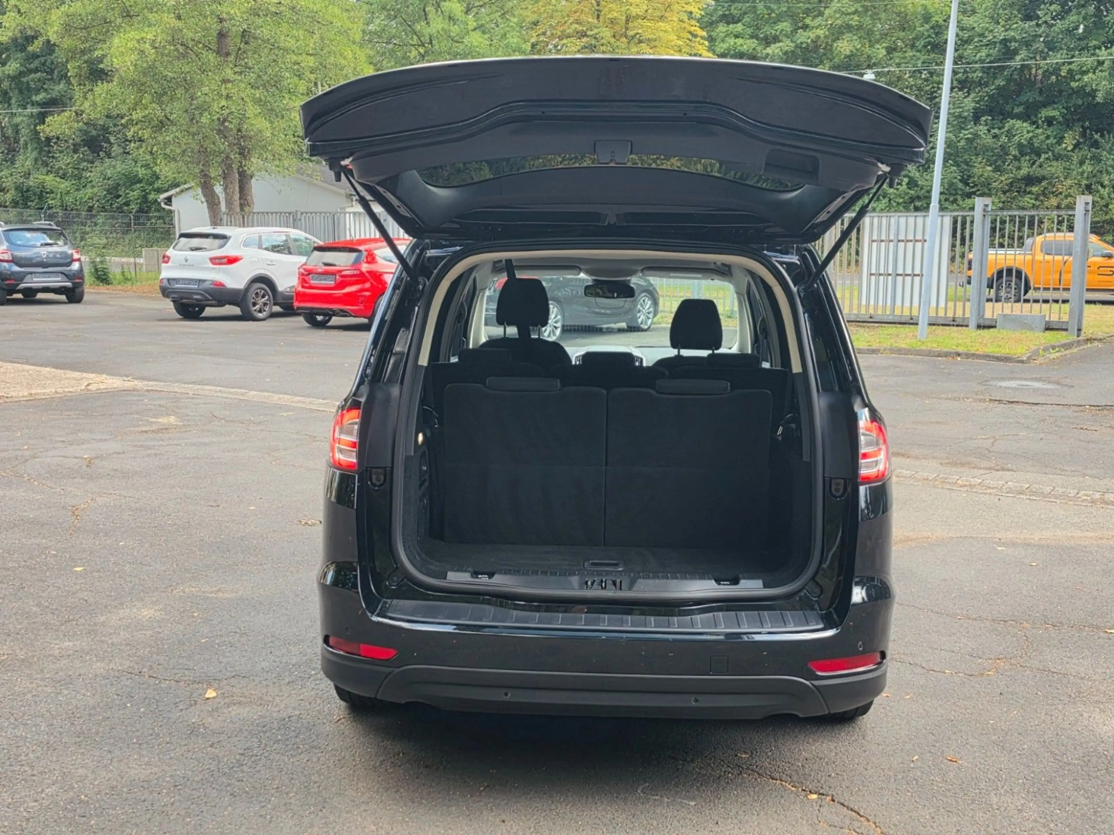 Ford Galaxy Titanium*150PS*AUT*7-SITZER*NAVI*KESSY* — photo 9