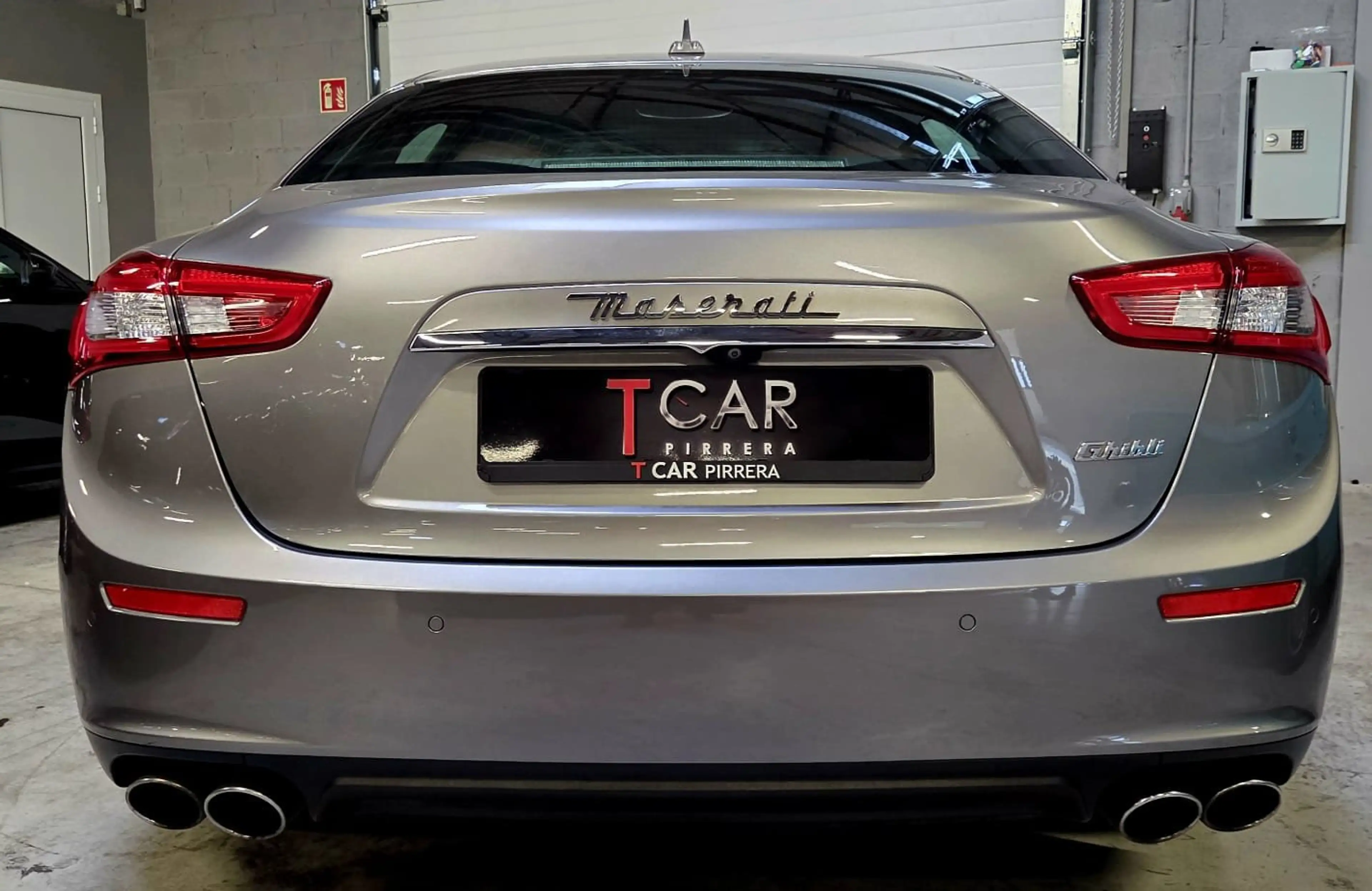 Maserati Ghibli Ghibli 3.0 V6 275 D GranLusso — photo 5