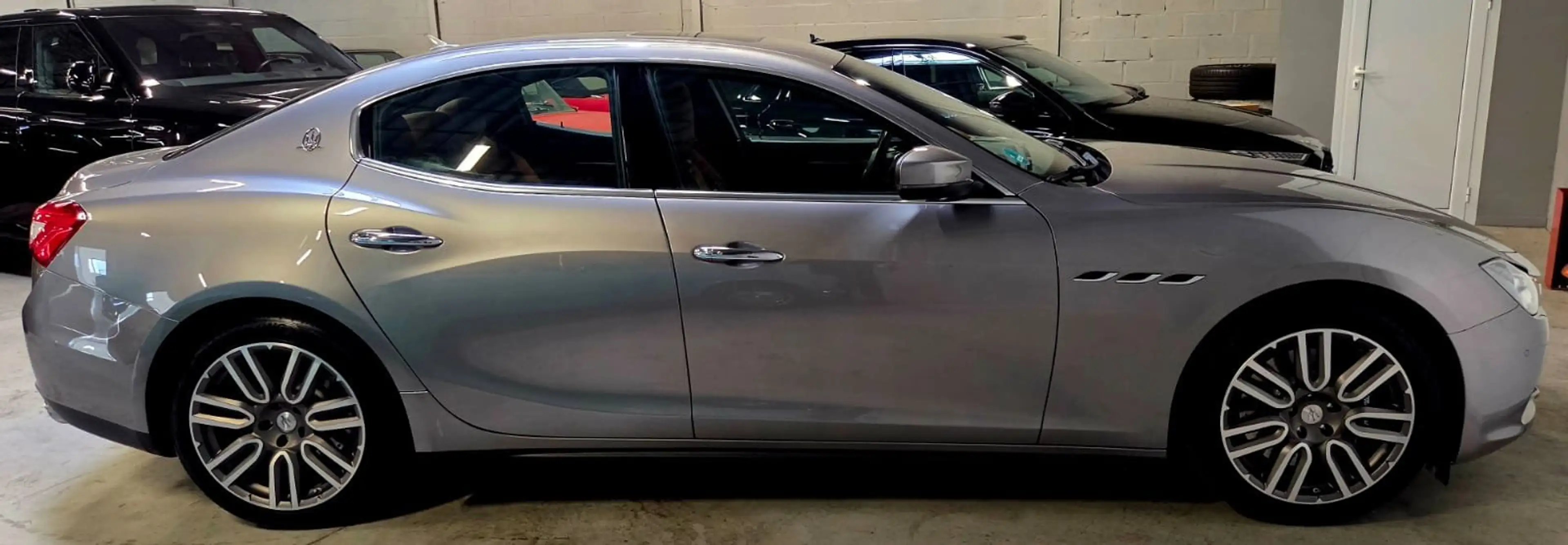 Maserati Ghibli Ghibli 3.0 V6 275 D GranLusso — photo 7