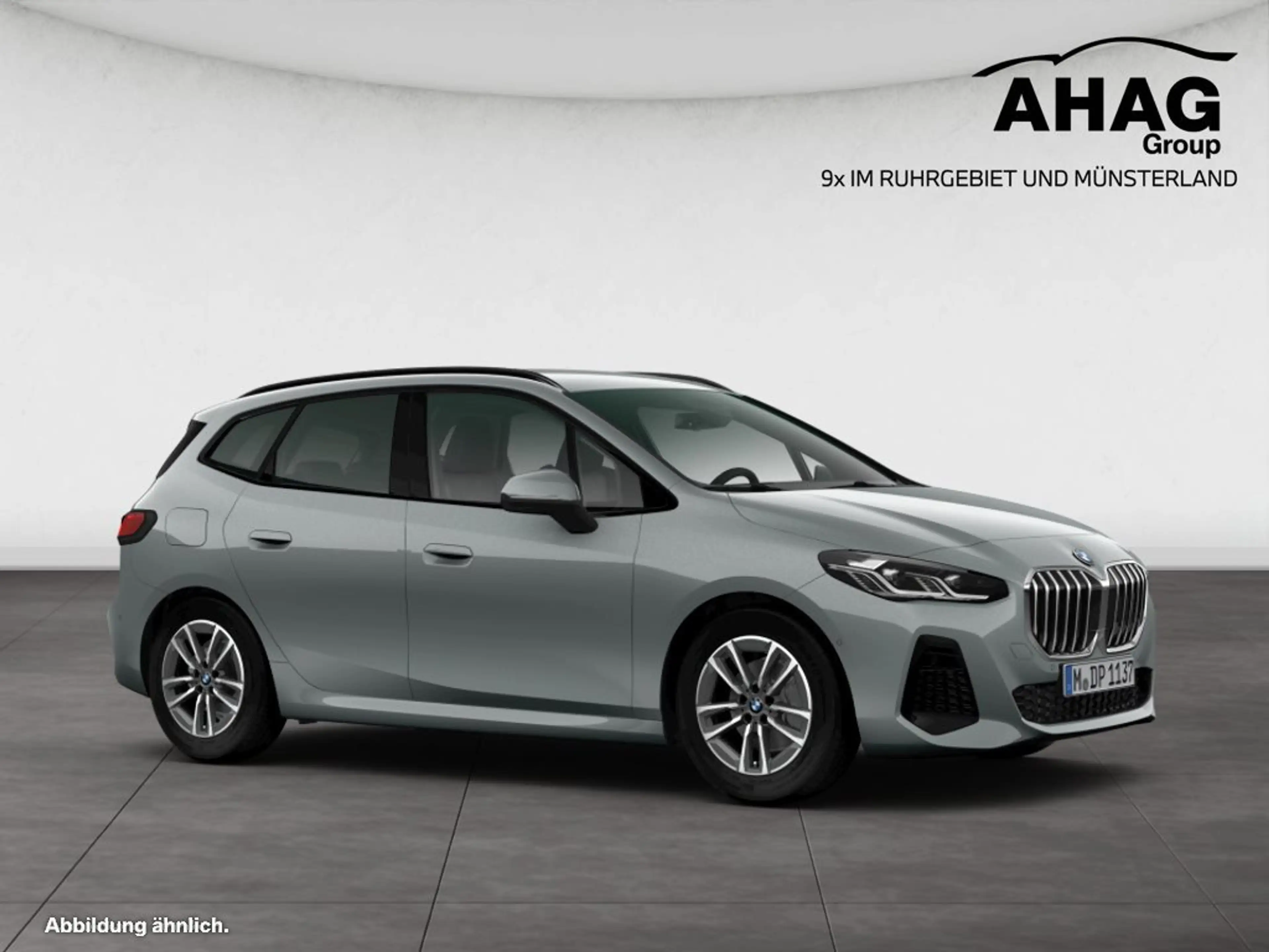 BMW 220 i Active Tourer — photo 9