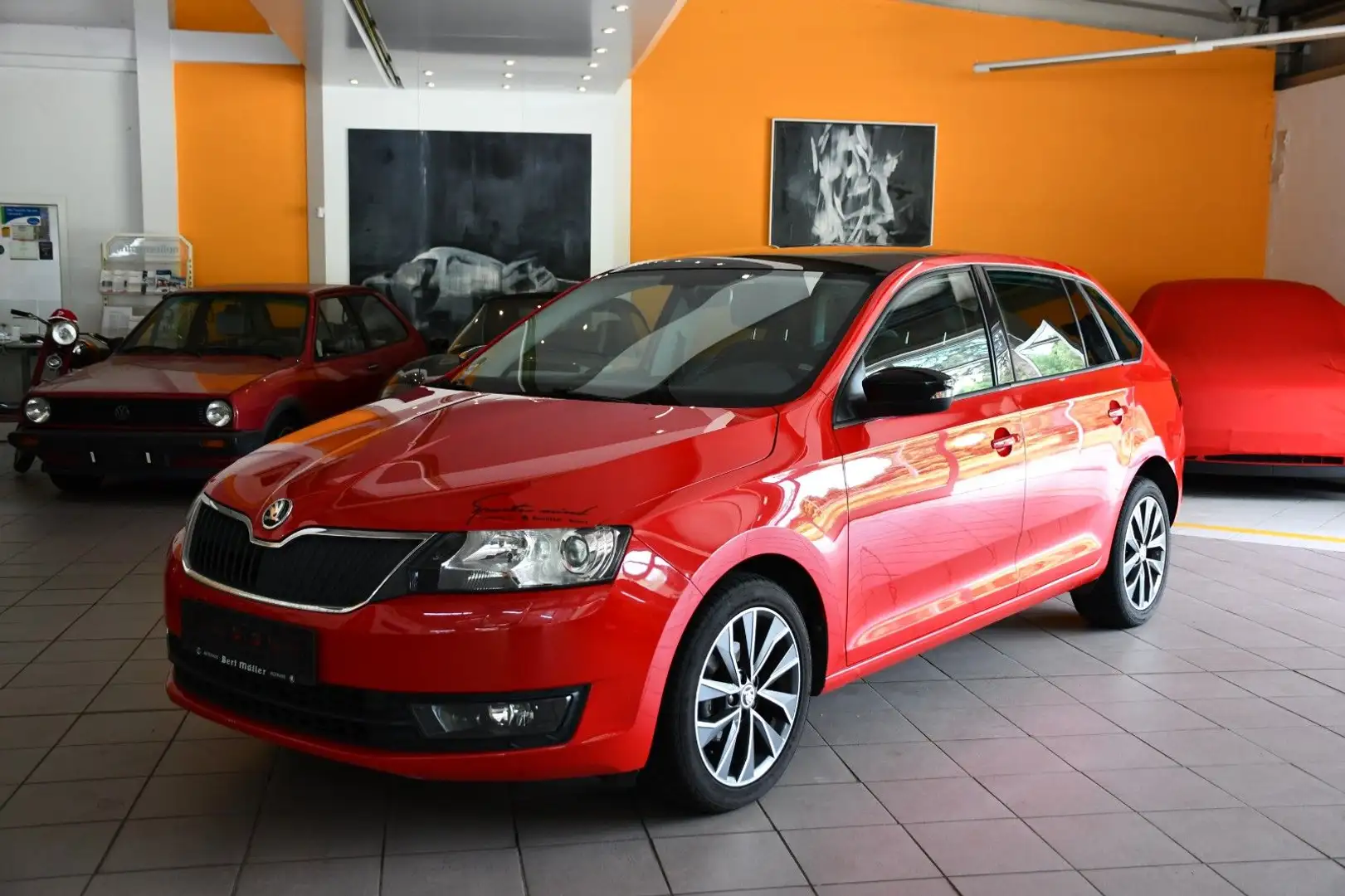 Skoda Rapid/Spaceback Spaceback Komfort Edition Rot - 1