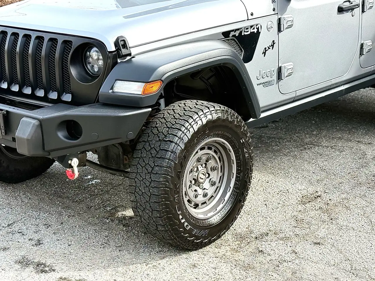 Jeep Wrangler снимка Jeep Wrangler