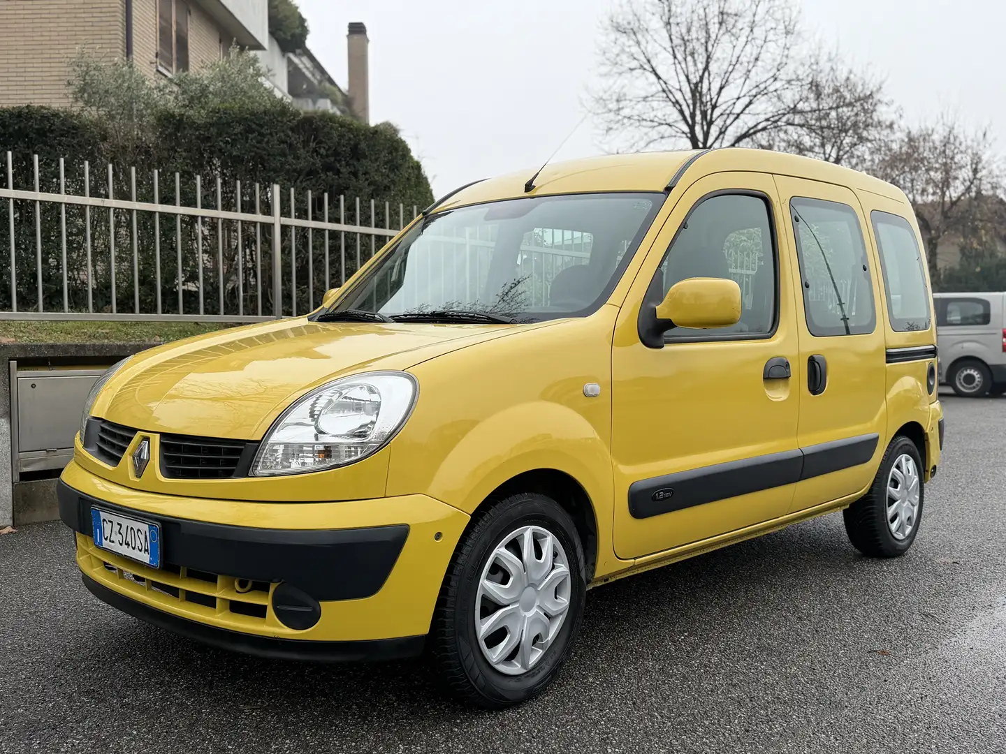 Renault Kangoo 5p 1.2 RTE GPL (MOTORE SOSTITUITO) Giallo - 1