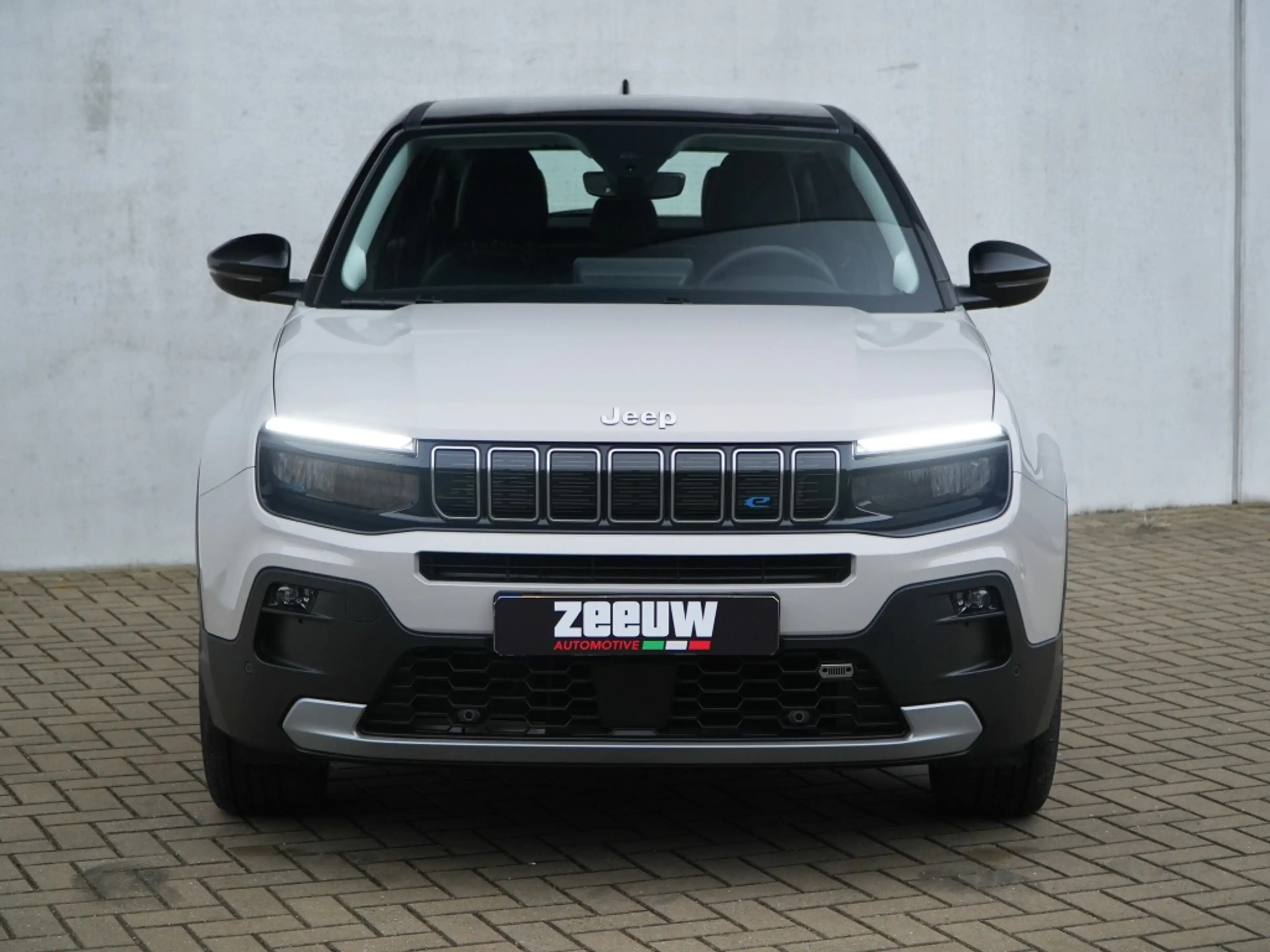 Jeep Avenger Altitude 54kWh | Leder | Camera | Winter | Navi | — photo 4
