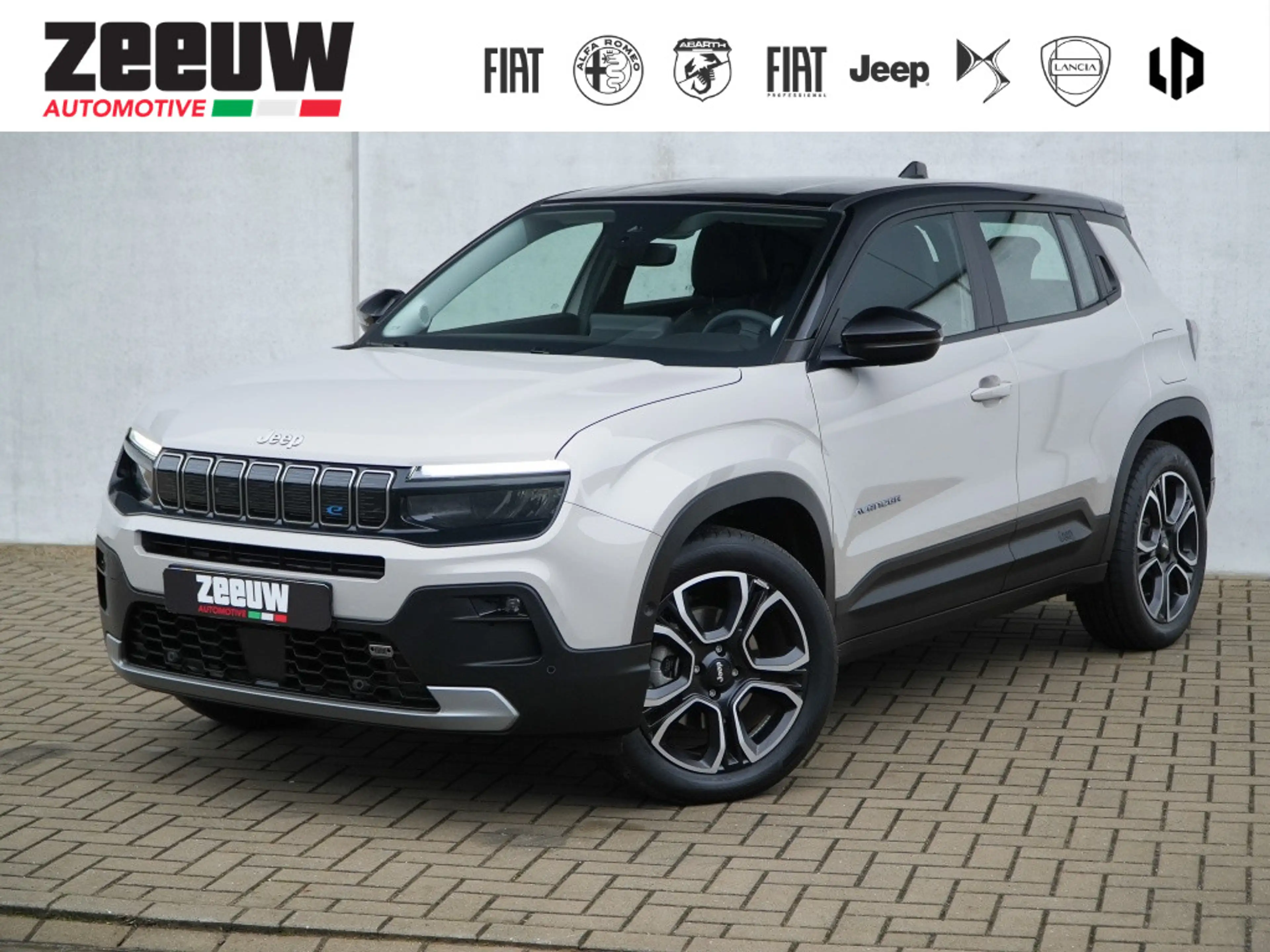 Jeep Avenger Altitude 54kWh | Leder | Camera | Winter | Navi |