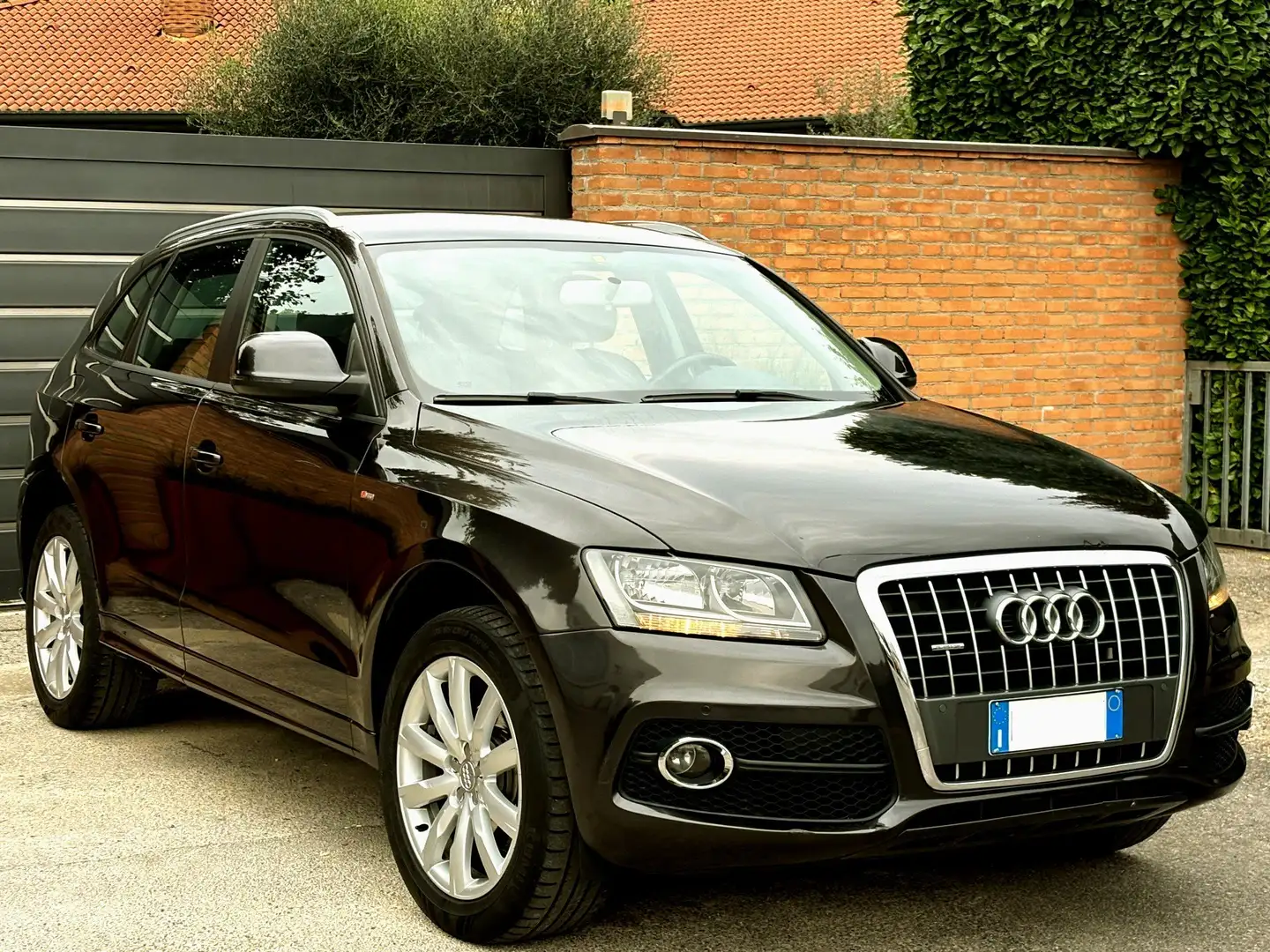 Audi Q5 2.0D  aut.  4x4 "S-line " -Pelle,Navi-2011 Nero - 1