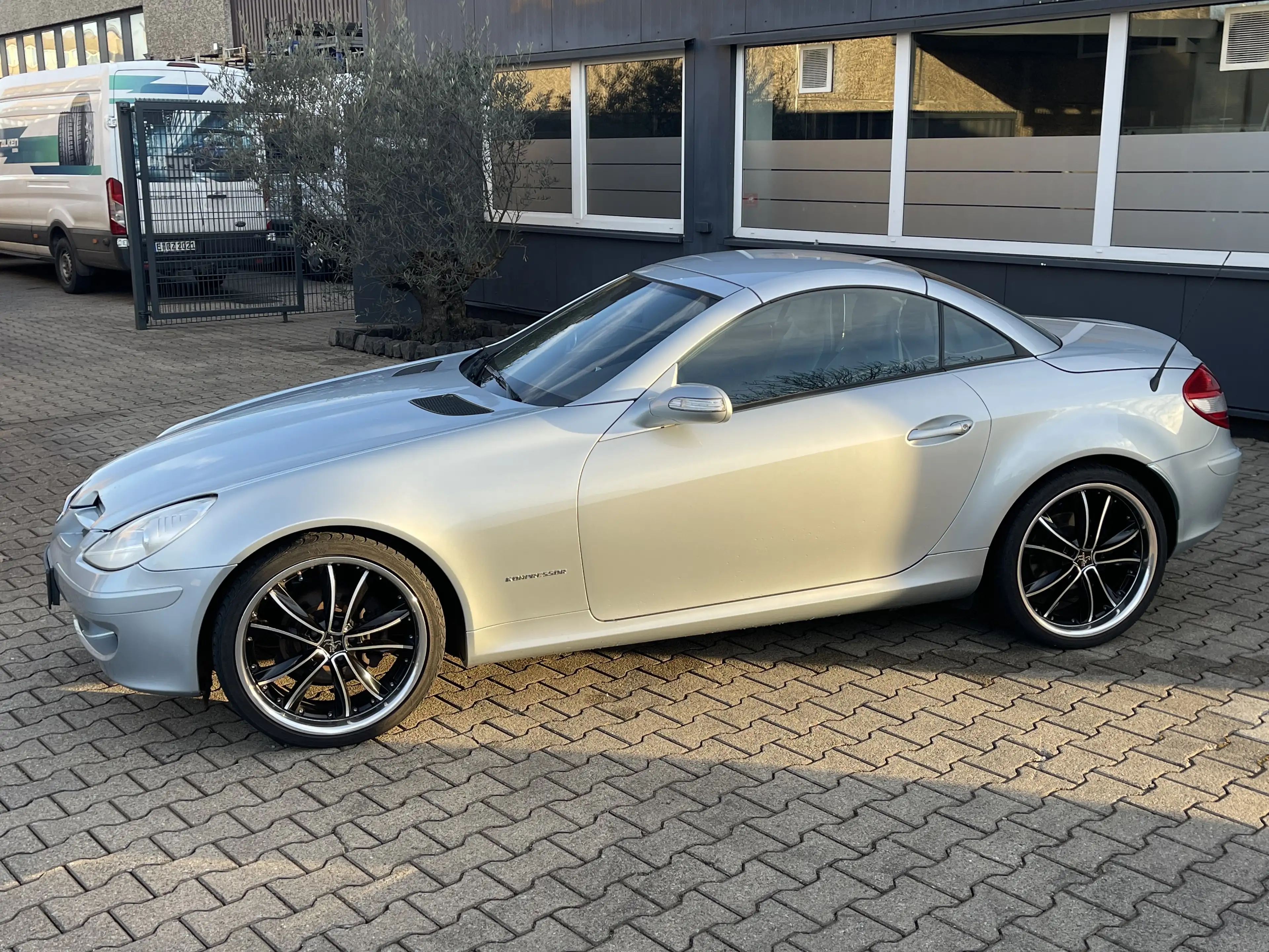 Mercedes-Benz SLK 200 Kompressor Automatik Leder 19 Zoll Top Gepflegt — photo 5