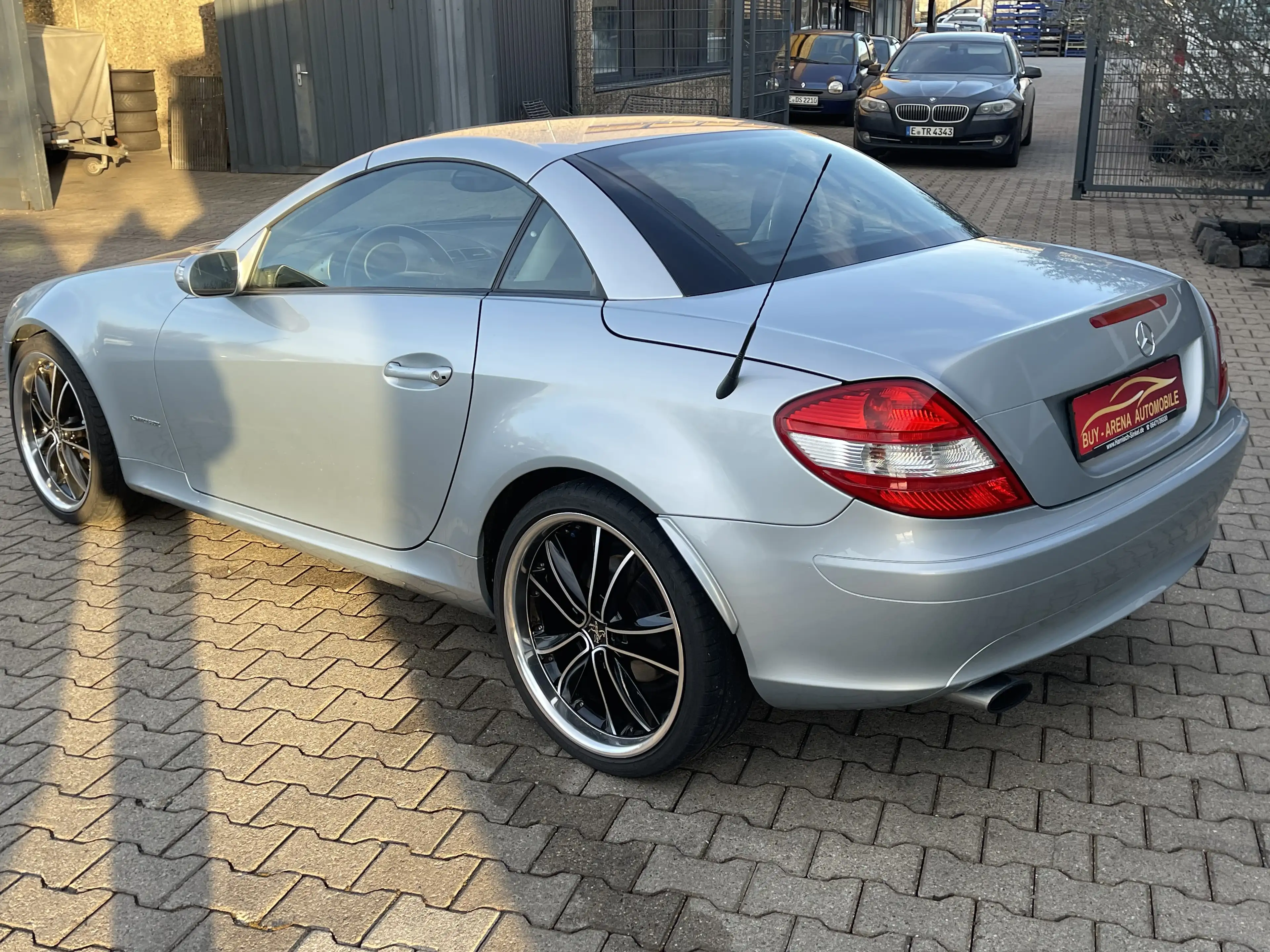 Mercedes-Benz SLK 200 Kompressor Automatik Leder 19 Zoll Top Gepflegt — photo 2