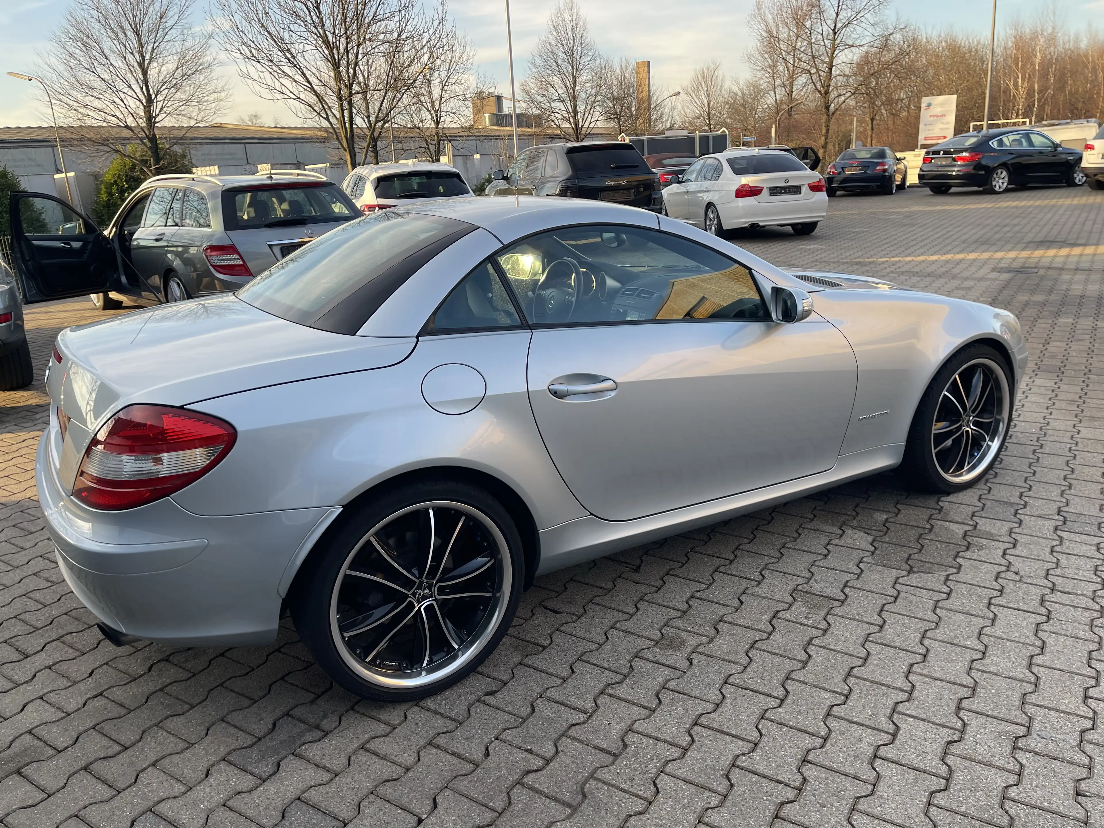 Mercedes-Benz SLK 200 Kompressor Automatik Leder 19 Zoll Top Gepflegt — photo 6