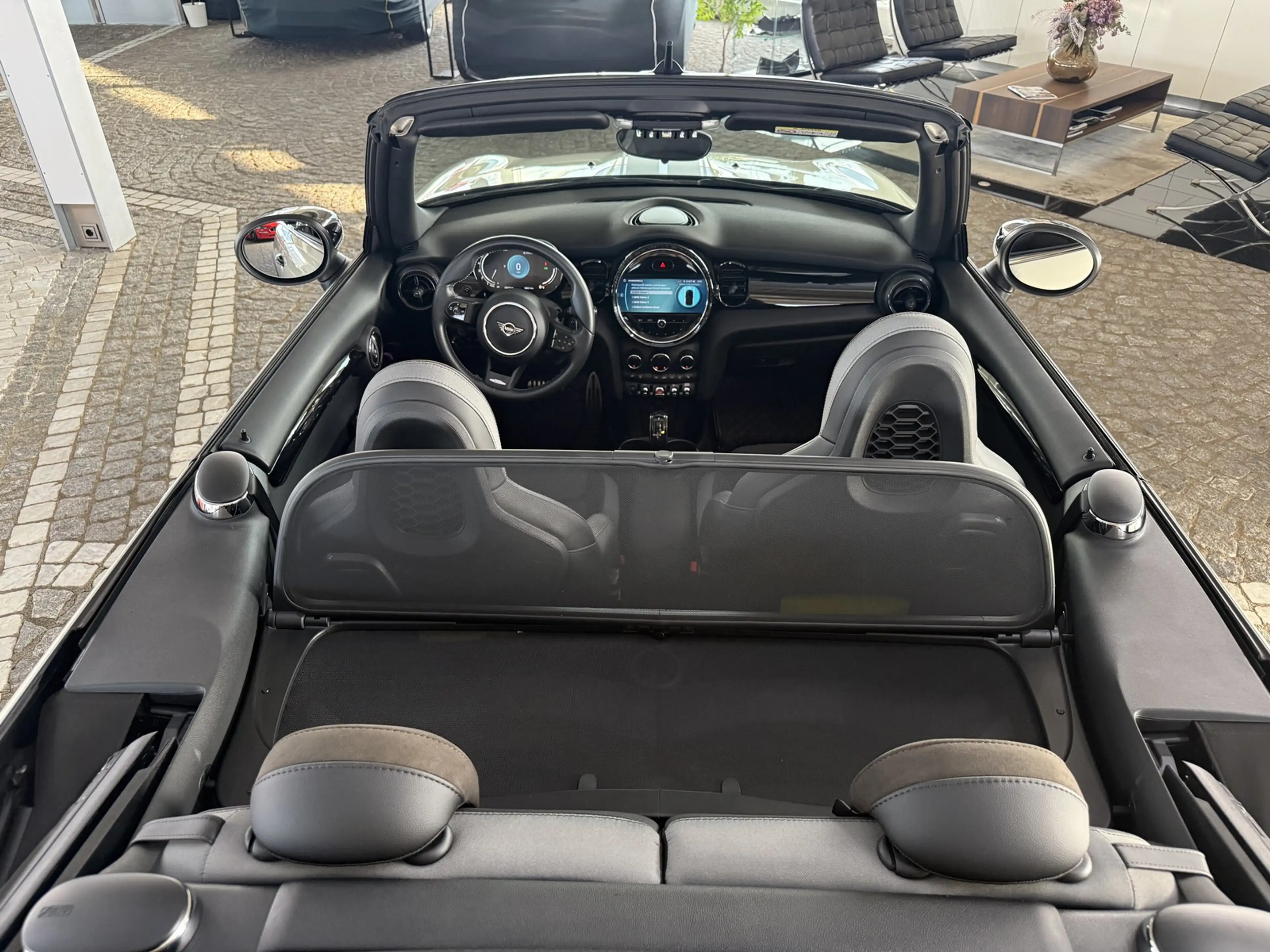 MINI Cooper S Automatik John Works Trim Cabrio — photo 14