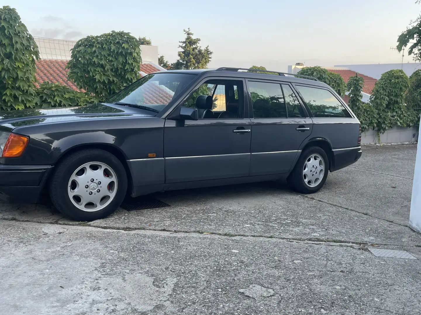 Mercedes-Benz E 320 w124 Automatica - 1