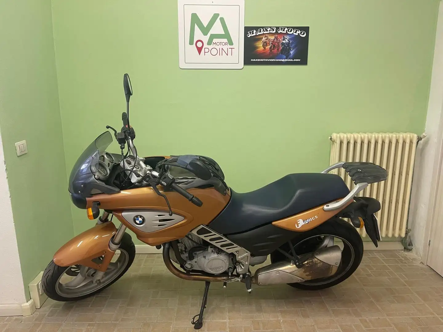 BMW F 650 CS Scarver (2001 - 06) Orange - 2