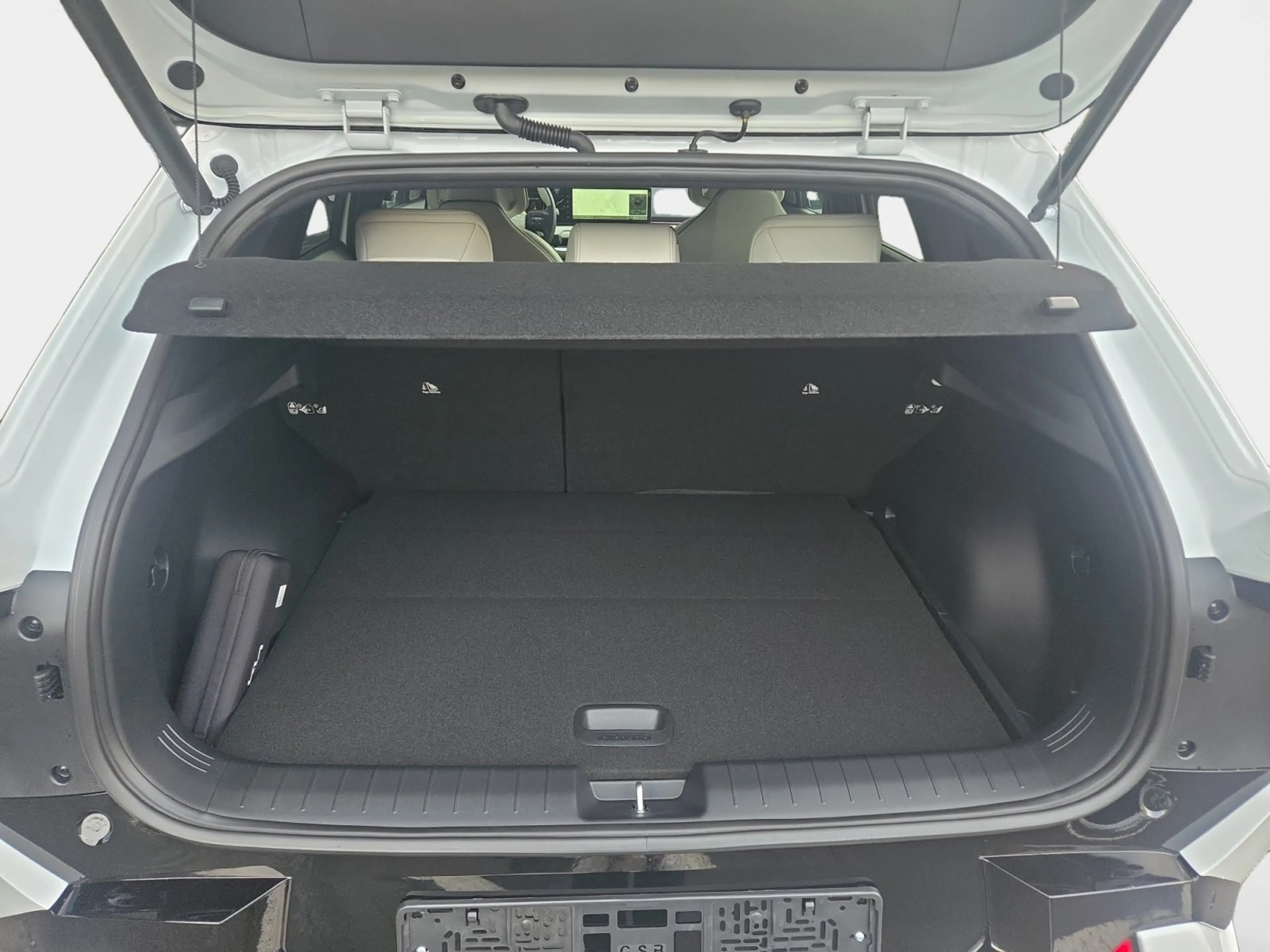 Kia EV4 81 kWh GT-Line DriveWise+Comfort+Connect+Key+ — photo 11