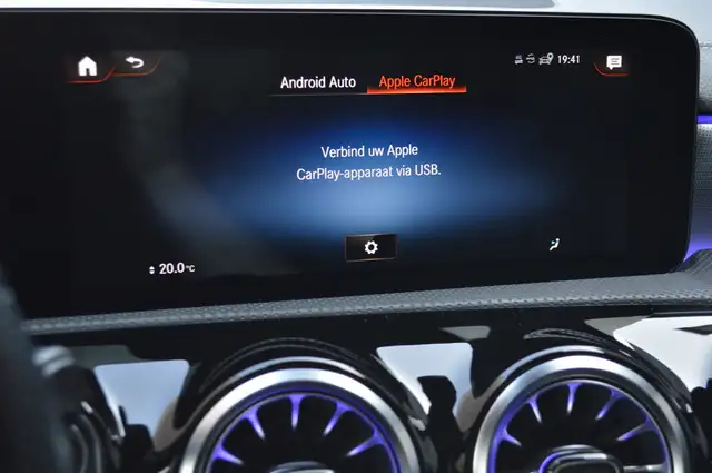 Mercedes-Benz Cla view 26