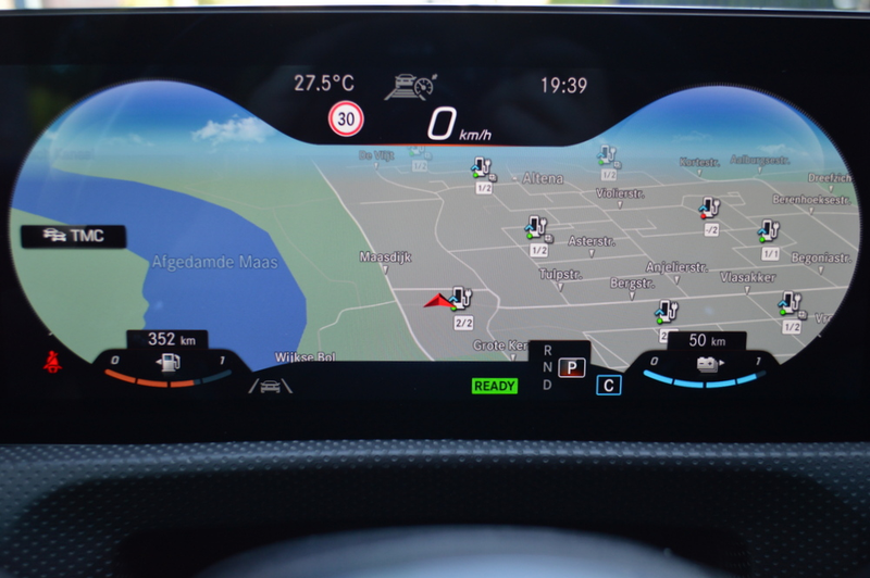 Mercedes-Benz CLA 250 Shooting Brake e AMG Led Panorama Widescreen Sfeer — photo 19