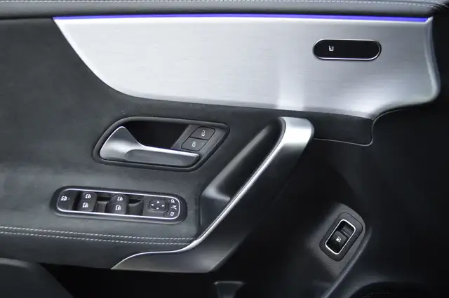 Mercedes-Benz Cla view 15