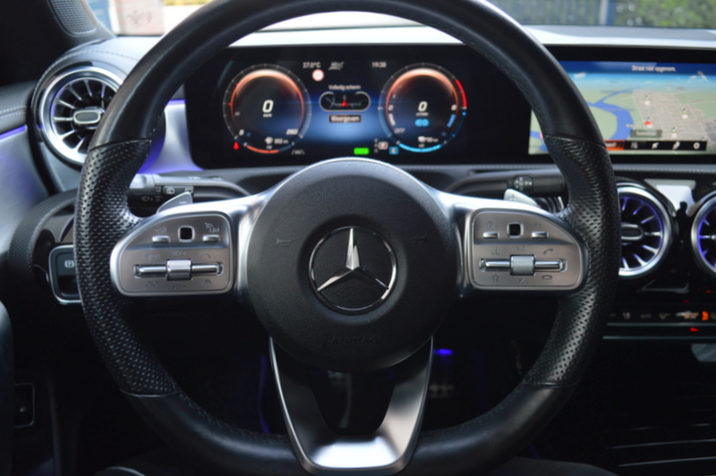 Mercedes-Benz CLA 250 Shooting Brake e AMG Led Panorama Widescreen Sfeer — photo 16