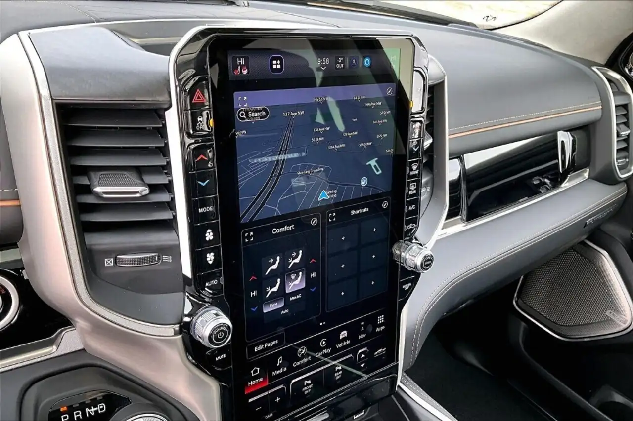 RAM 1500 снимка RAM 1500