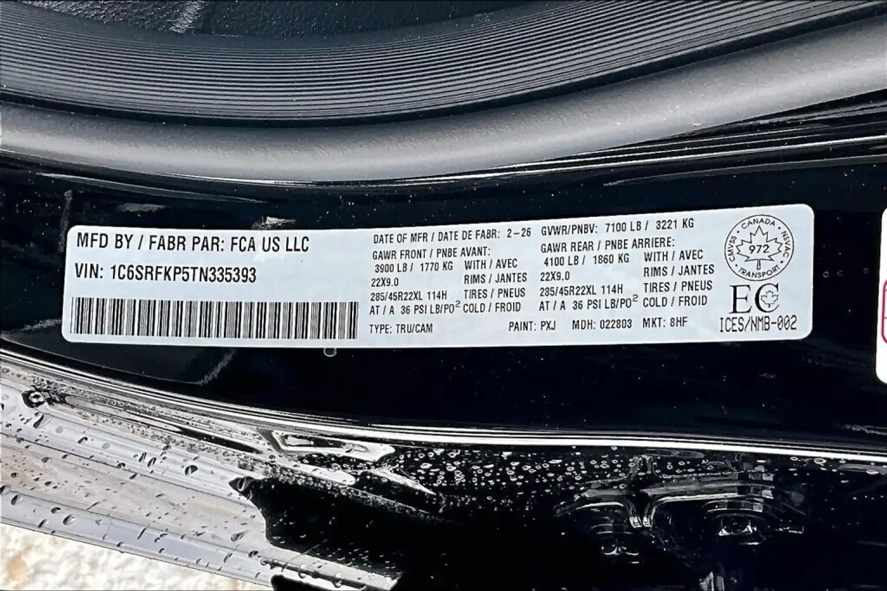 RAM 1500 снимка RAM 1500