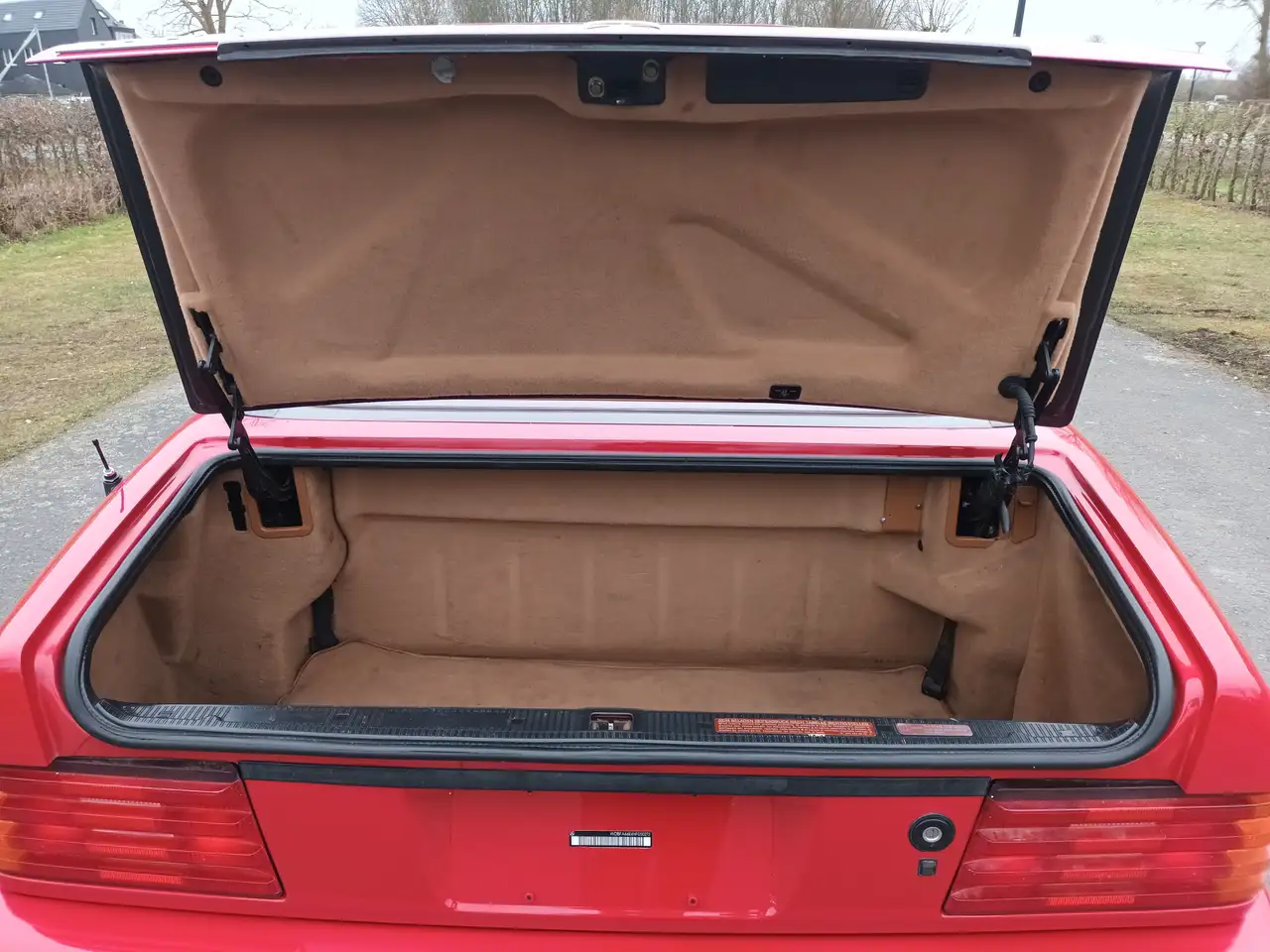 Mercedes-Benz SL 500 (1992) red with beige leather in lovely condition!, foto 8
